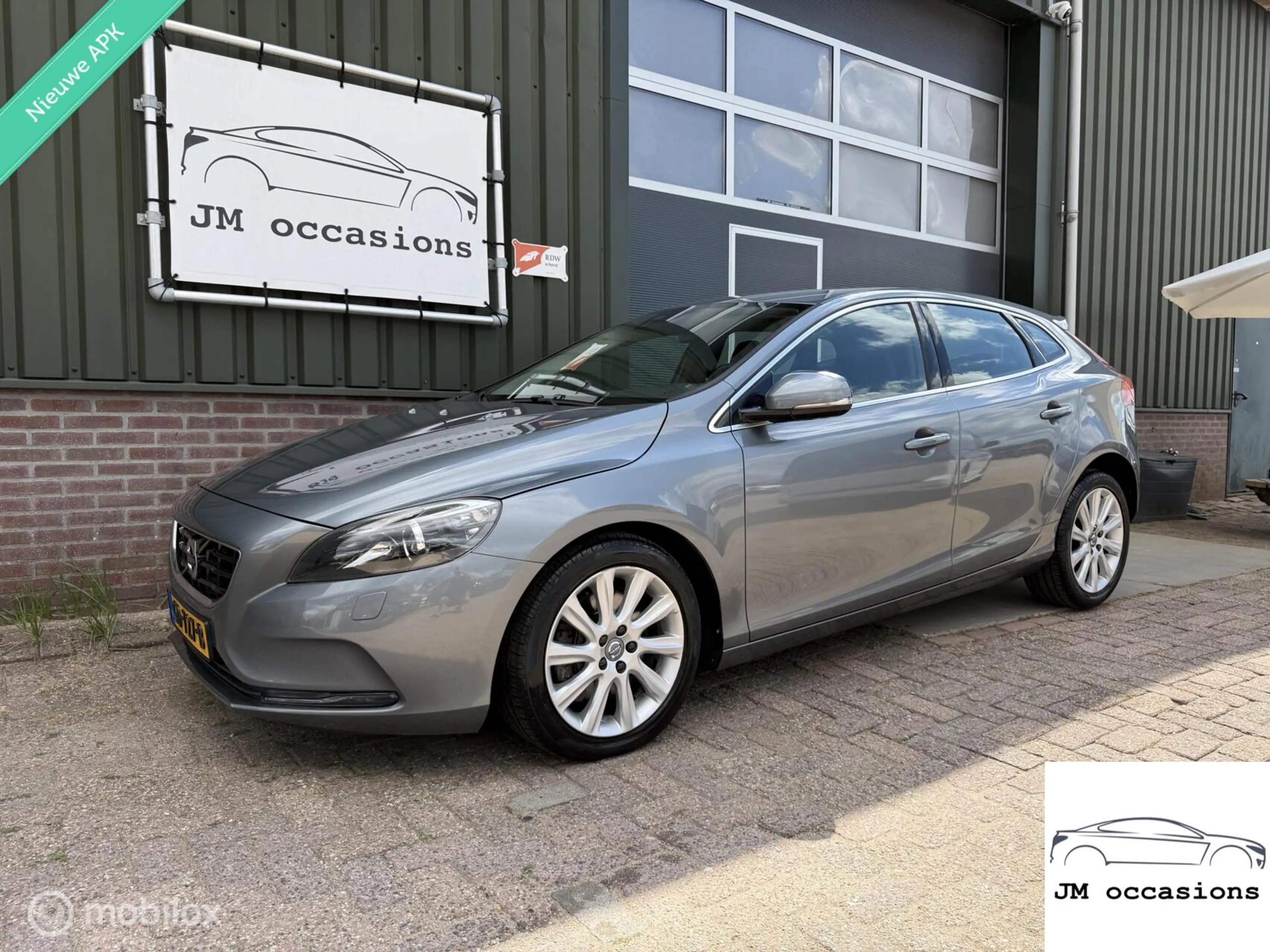 Volvo V40 2.0 T5 Momentum|Clima|Cruise|Xenon|PDC|PDC|245 PK|