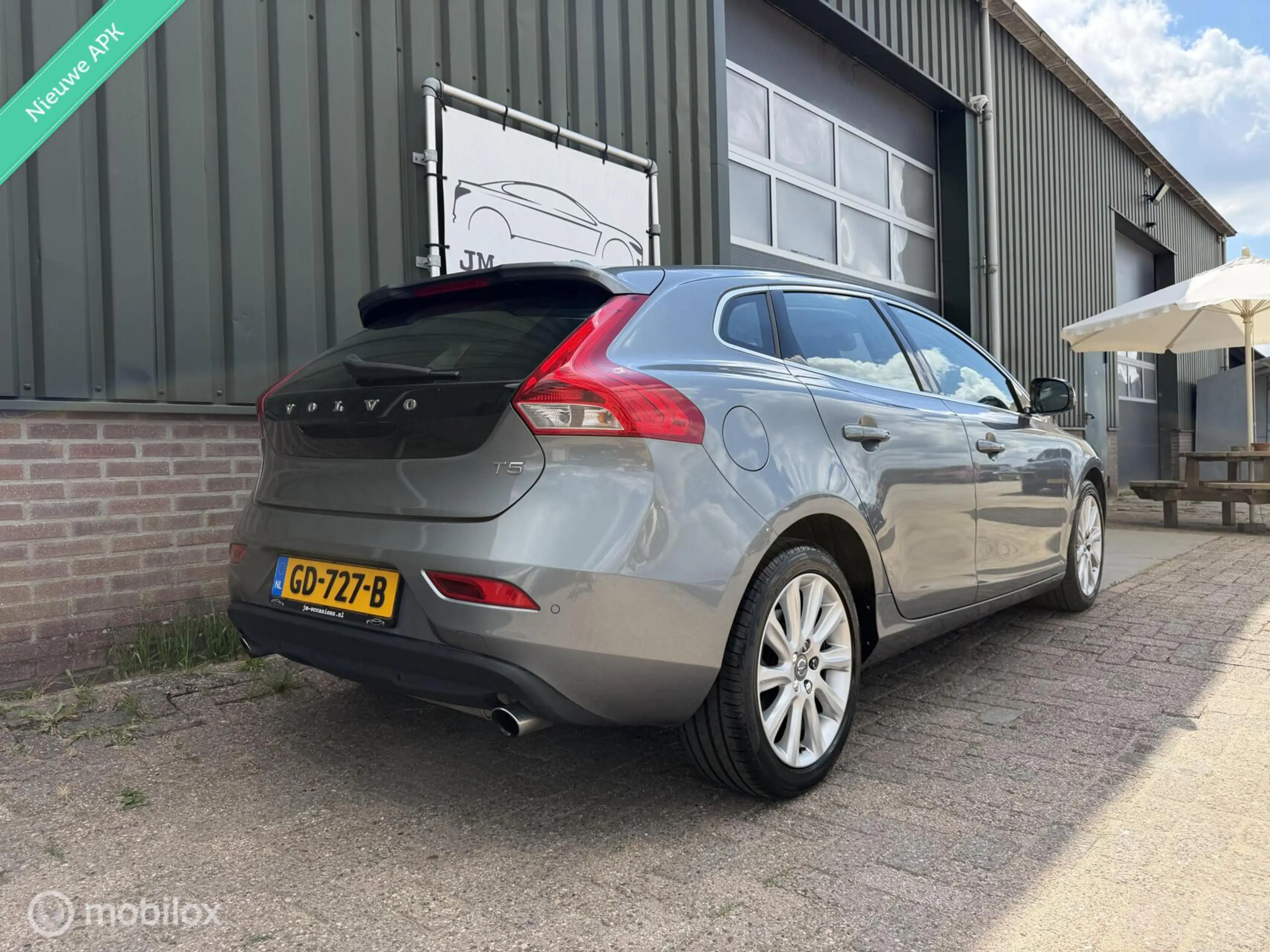 Volvo V40 2.0 T5 Momentum|Clima|Cruise|Xenon|PDC|PDC|245 PK| — photo 9