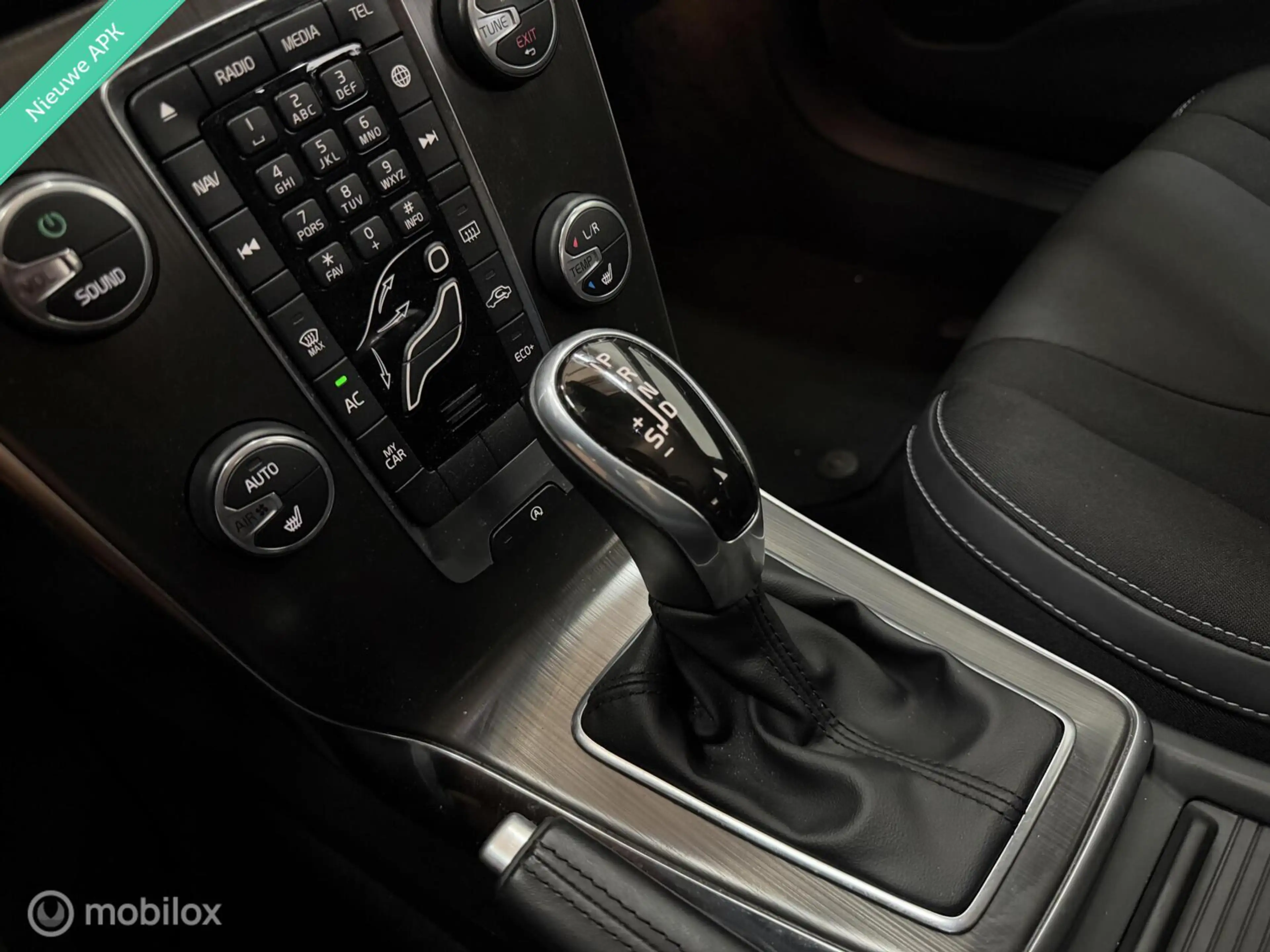 Volvo V40 2.0 T5 Momentum|Clima|Cruise|Xenon|PDC|PDC|245 PK| — photo 22