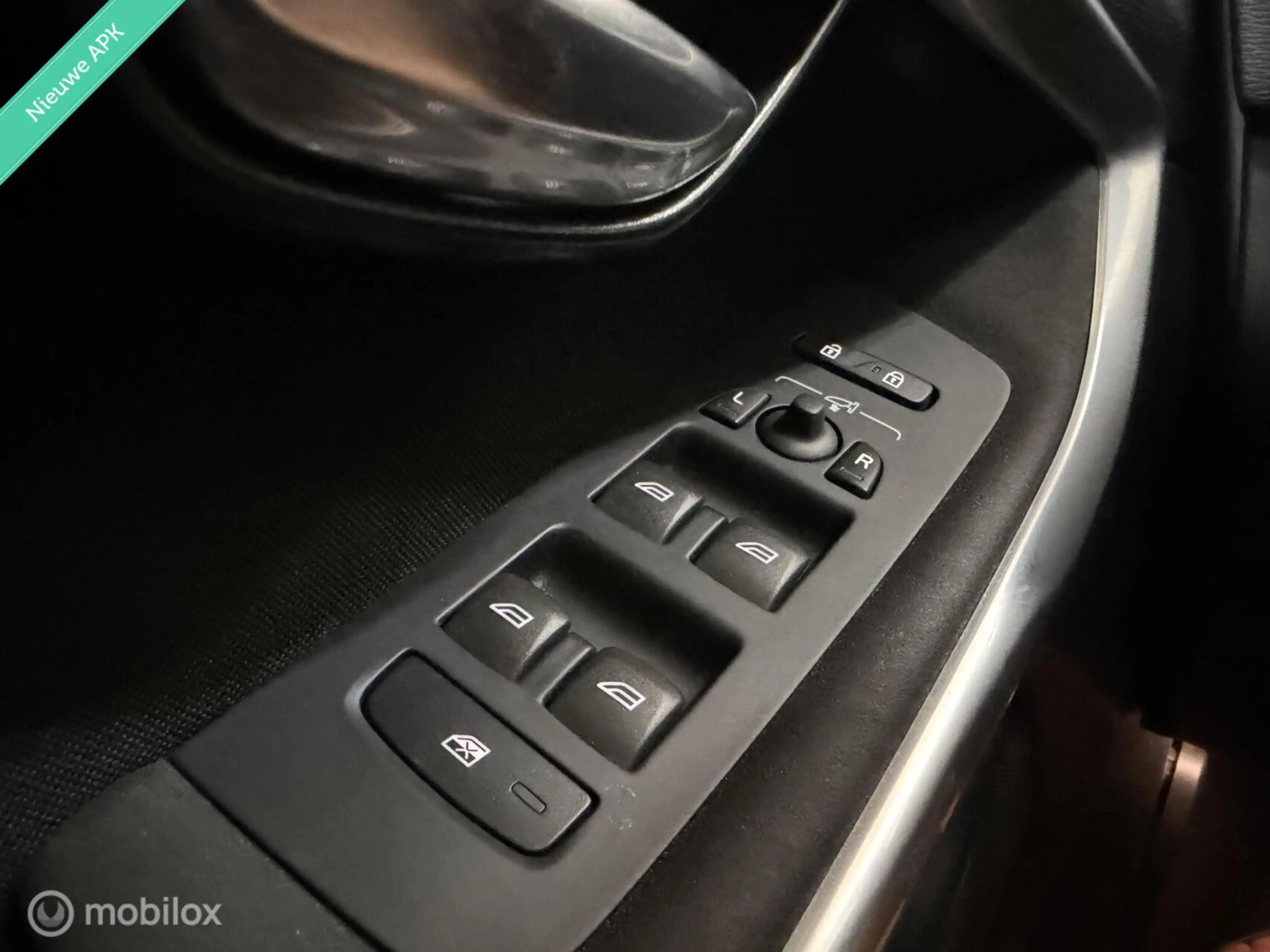Volvo V40 2.0 T5 Momentum|Clima|Cruise|Xenon|PDC|PDC|245 PK| — photo 21