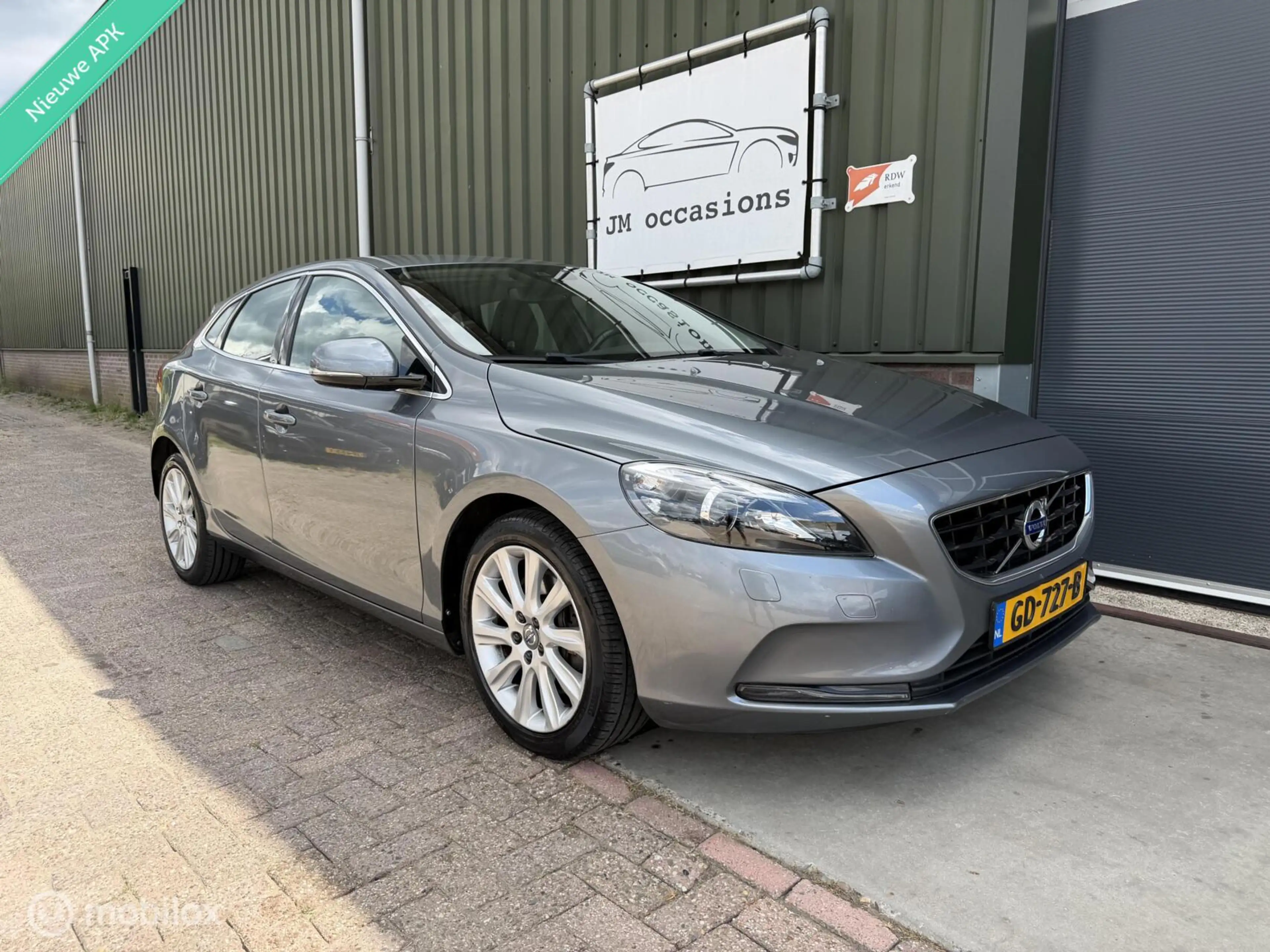 Volvo V40 2.0 T5 Momentum|Clima|Cruise|Xenon|PDC|PDC|245 PK| — photo 10