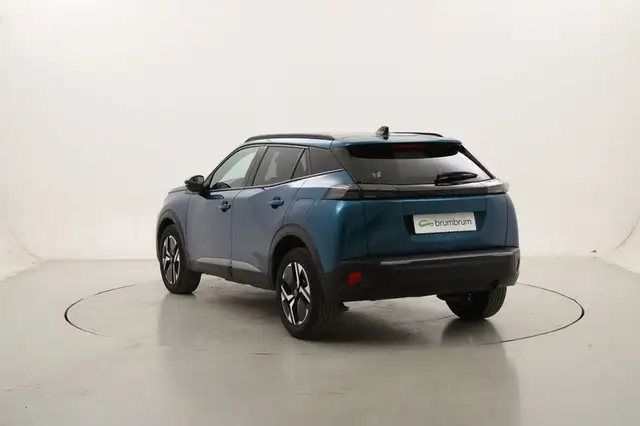 Peugeot 2008 view 3