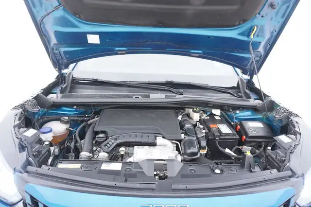 Peugeot 2008 view 13