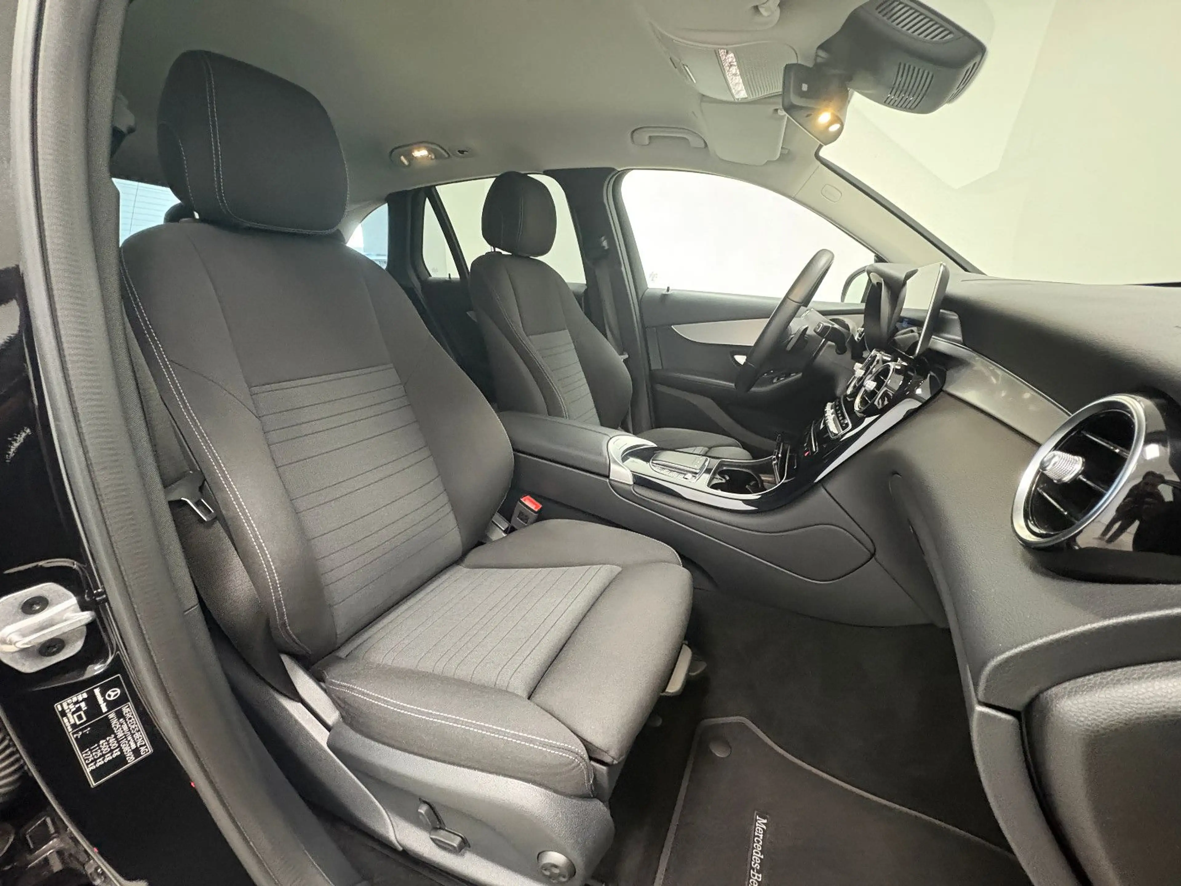 Mercedes-Benz GLC 200 4Matic *AHK*KAMERA* — photo 14