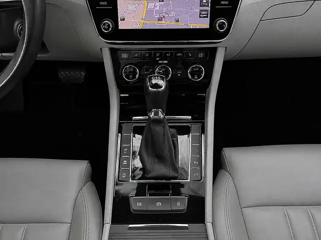 Skoda Superb view 14