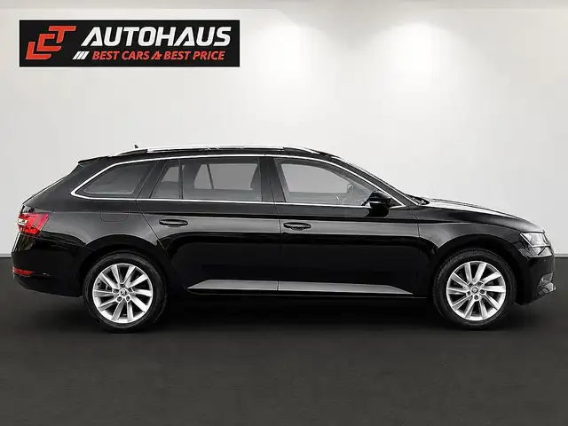Skoda Superb view 5