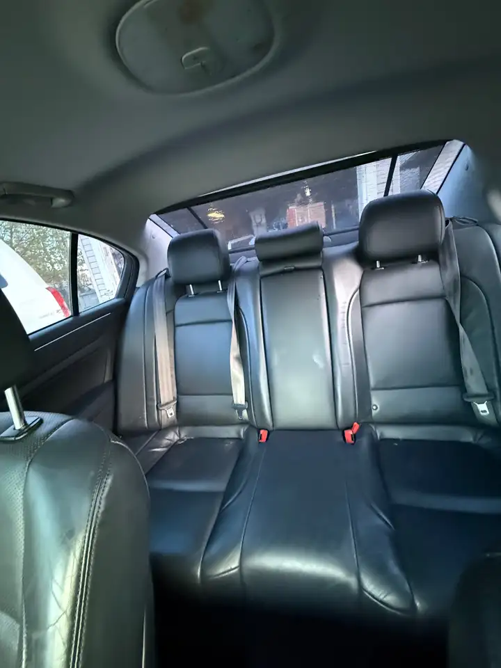 Hyundai Genesis снимка Hyundai Genesis