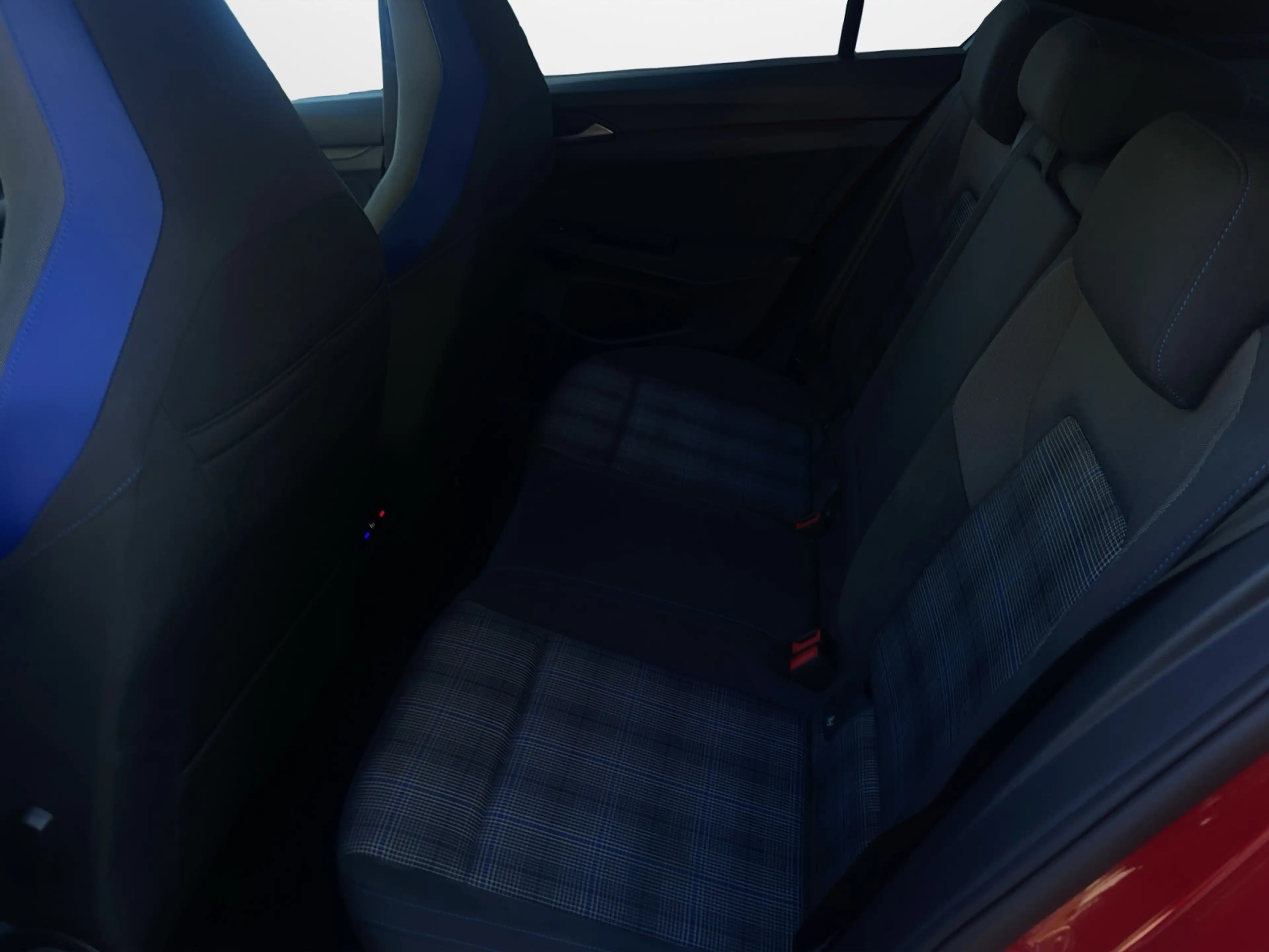 Volkswagen Golf GTE 1.4 TSI DSG eHybrid GTE eHybrid — photo 11