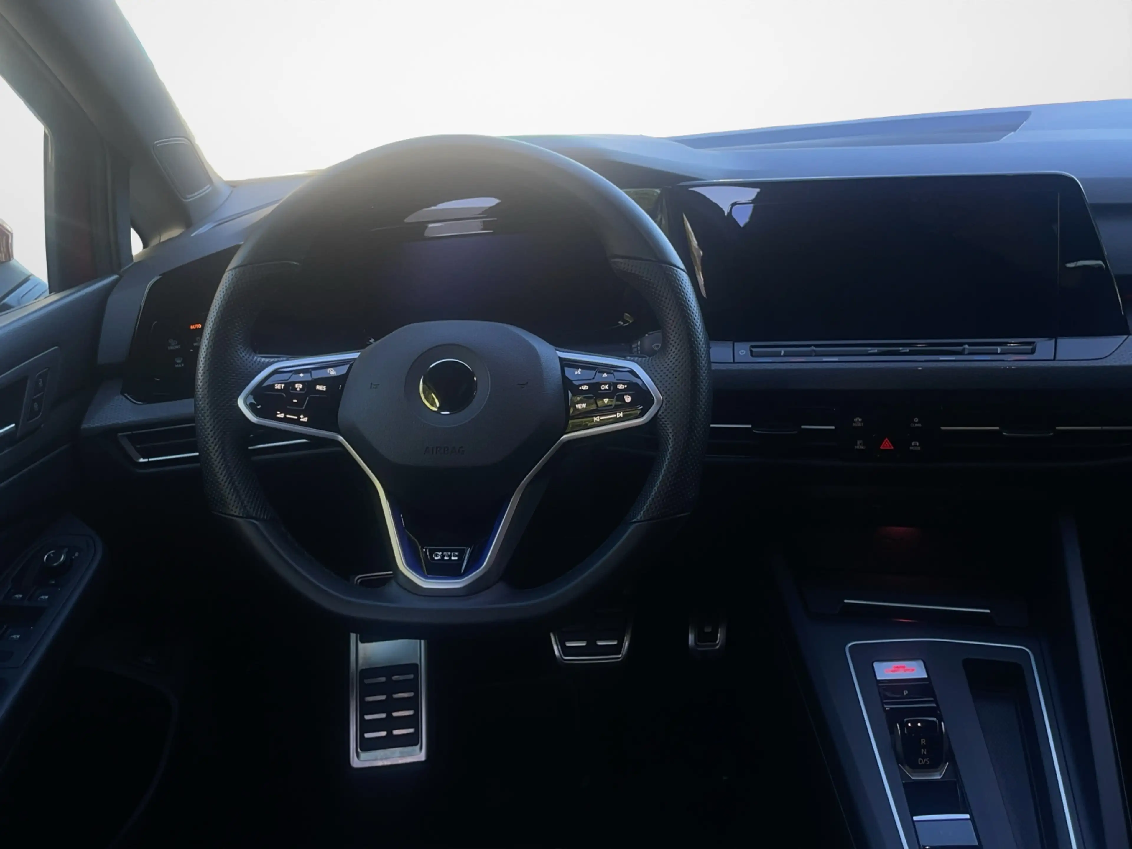 Volkswagen Golf GTE 1.4 TSI DSG eHybrid GTE eHybrid — photo 9