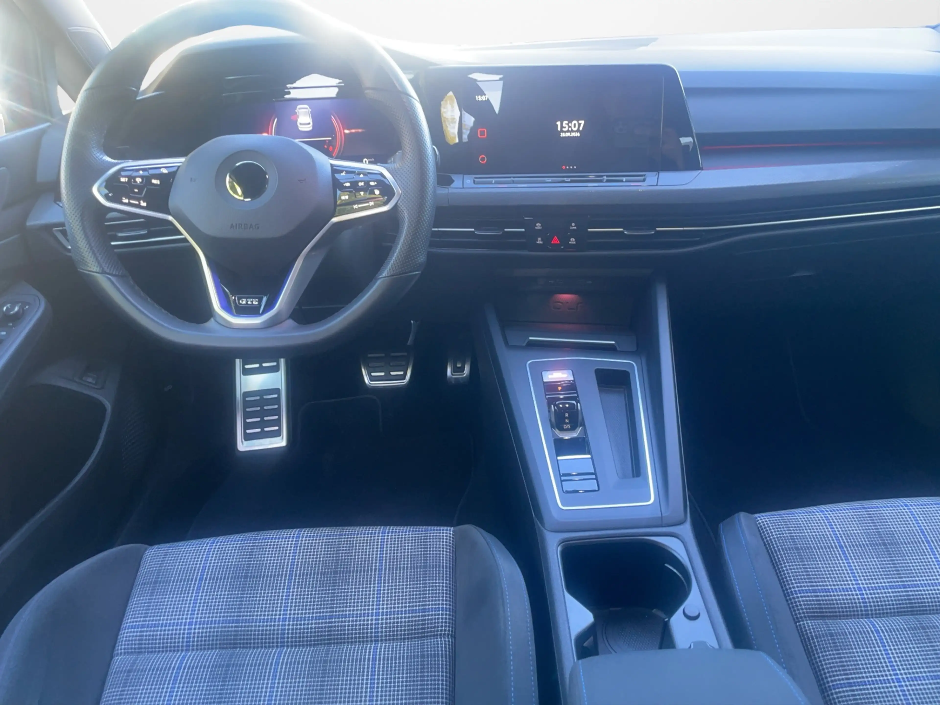 Volkswagen Golf GTE 1.4 TSI DSG eHybrid GTE eHybrid — photo 8