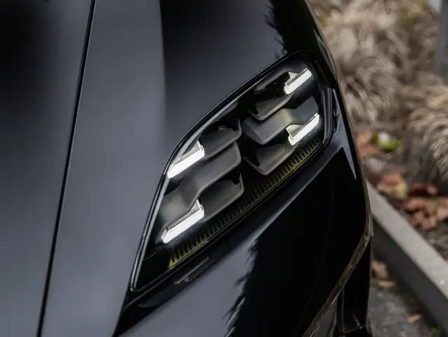Porsche Taycan view 13