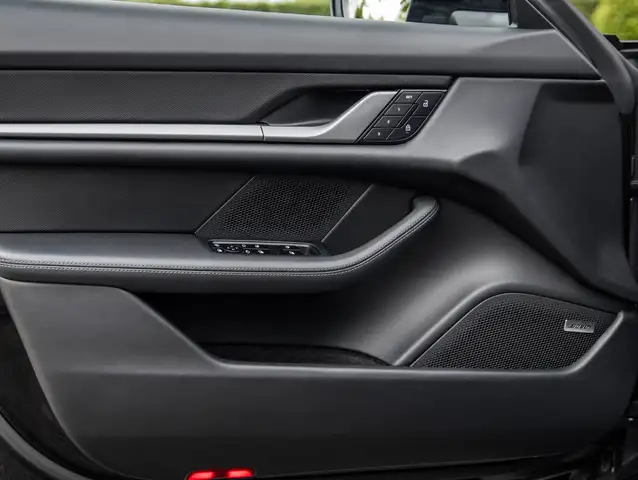 Porsche Taycan view 6