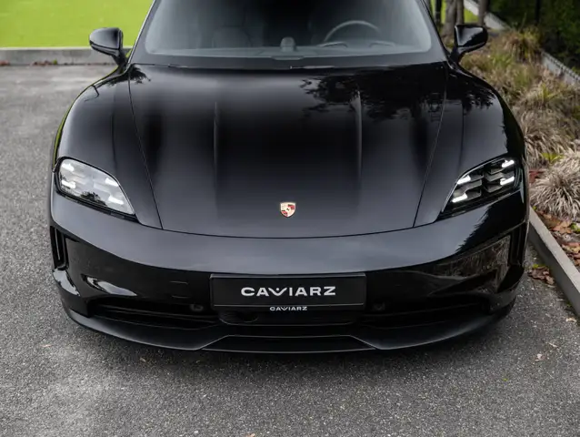 Porsche Taycan view 12
