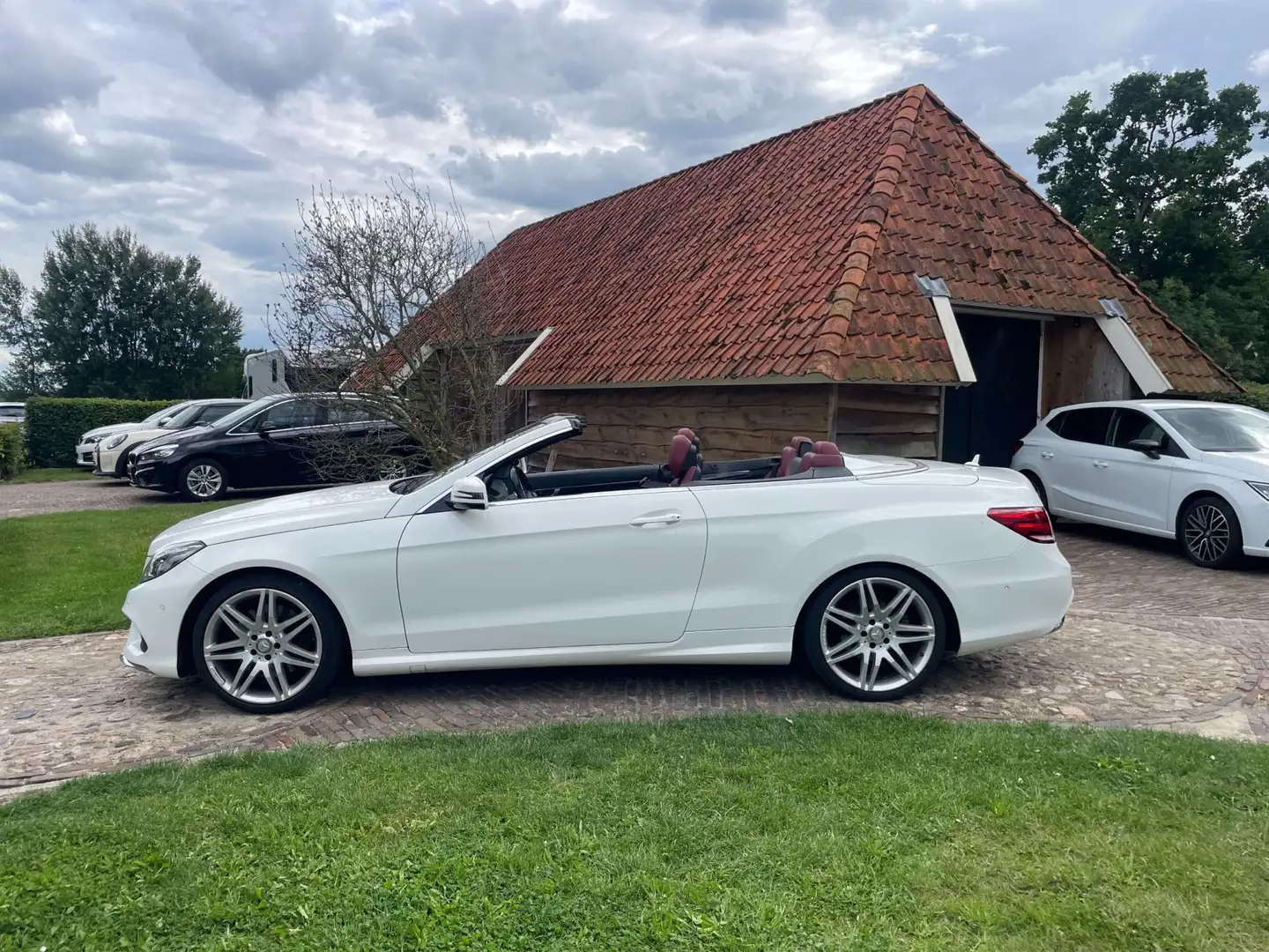 Mercedes-Benz E 400 Cabrio Edition Sport-333pk-Leer-Camera-AMG line- Alb - 2