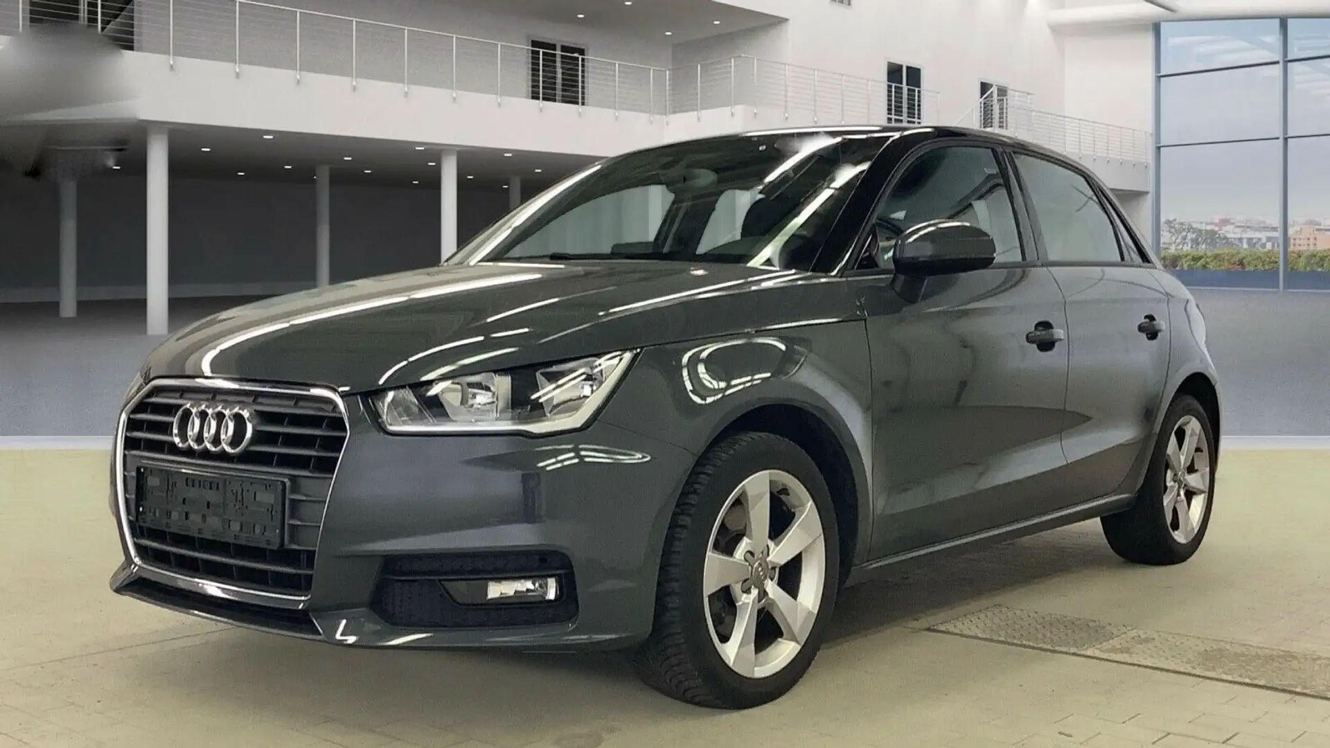 Audi A1 Sportback 1.6 TDI S-Tronic Sport/PDC/119€mtl. Grau - 1