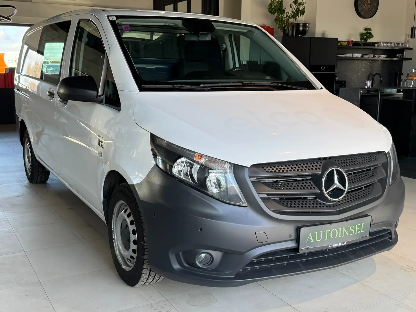 Mercedes-Benz Vito 114 lang Automatik, 2 Schiebetüren, Navi Weiß - 2