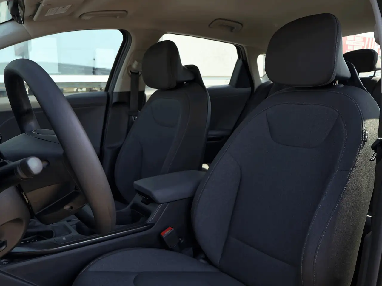 Kia K4 снимка Kia K4