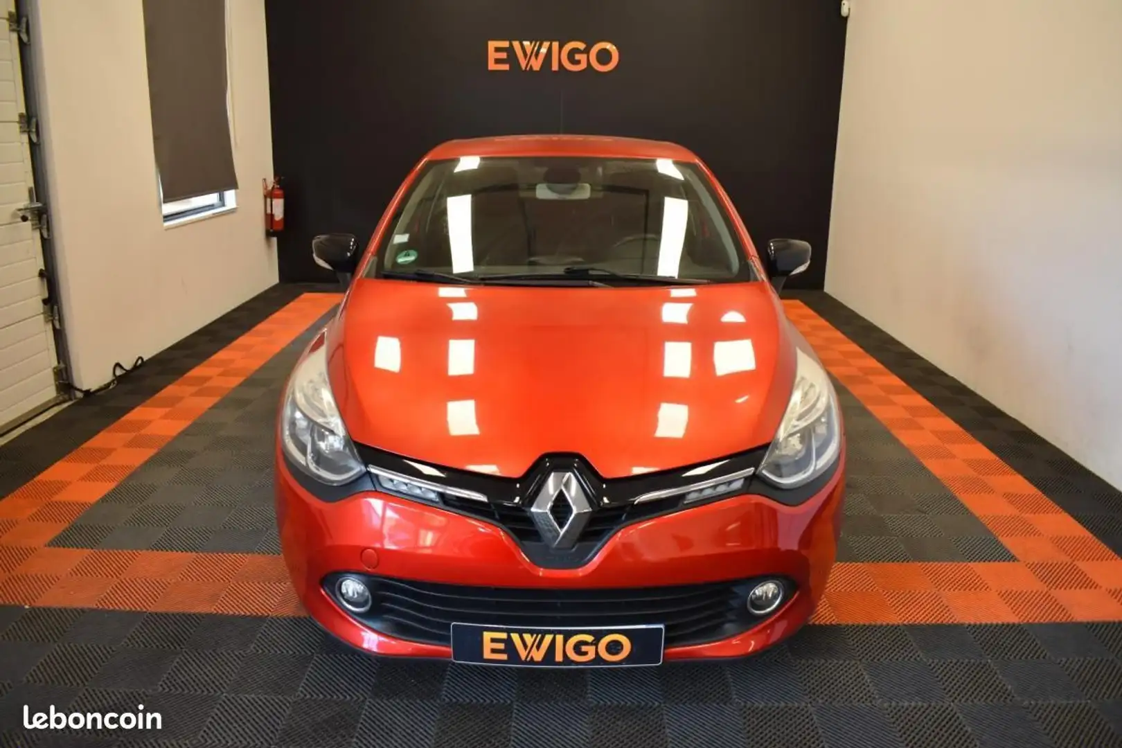 Renault Clio 0.9 TCE 90ch RADAR GPS ECRAN SUIVI GARANTIE 6 A 36 Rouge - 2