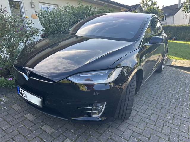 Imagine Tesla Model X 100D Allradantrieb