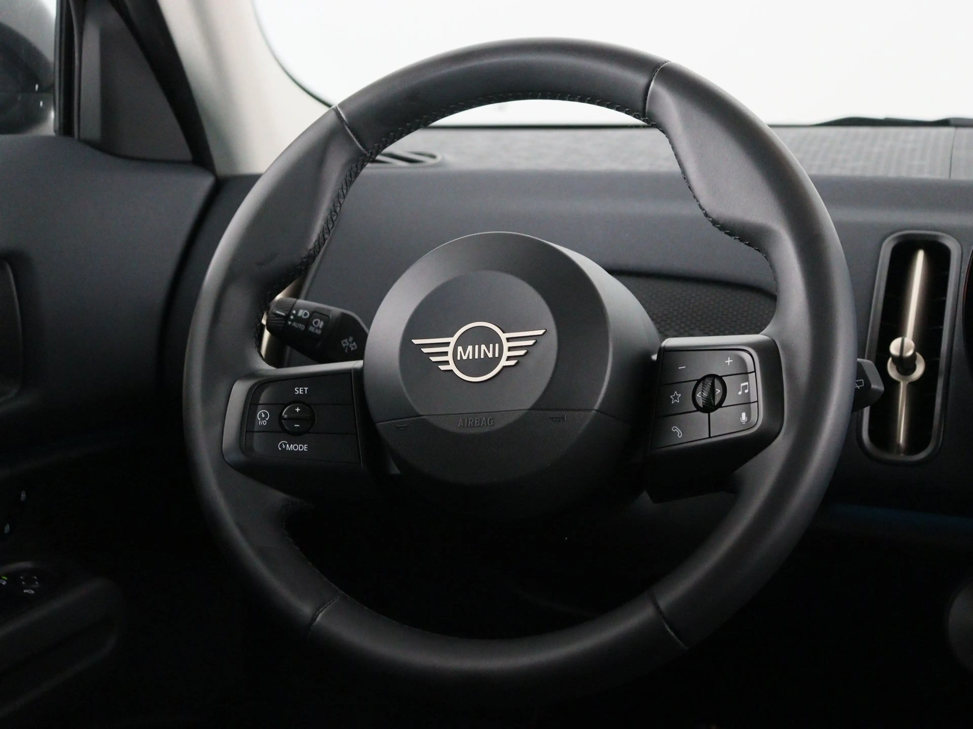 MINI Countryman E Essential Pakket XS — photo 2