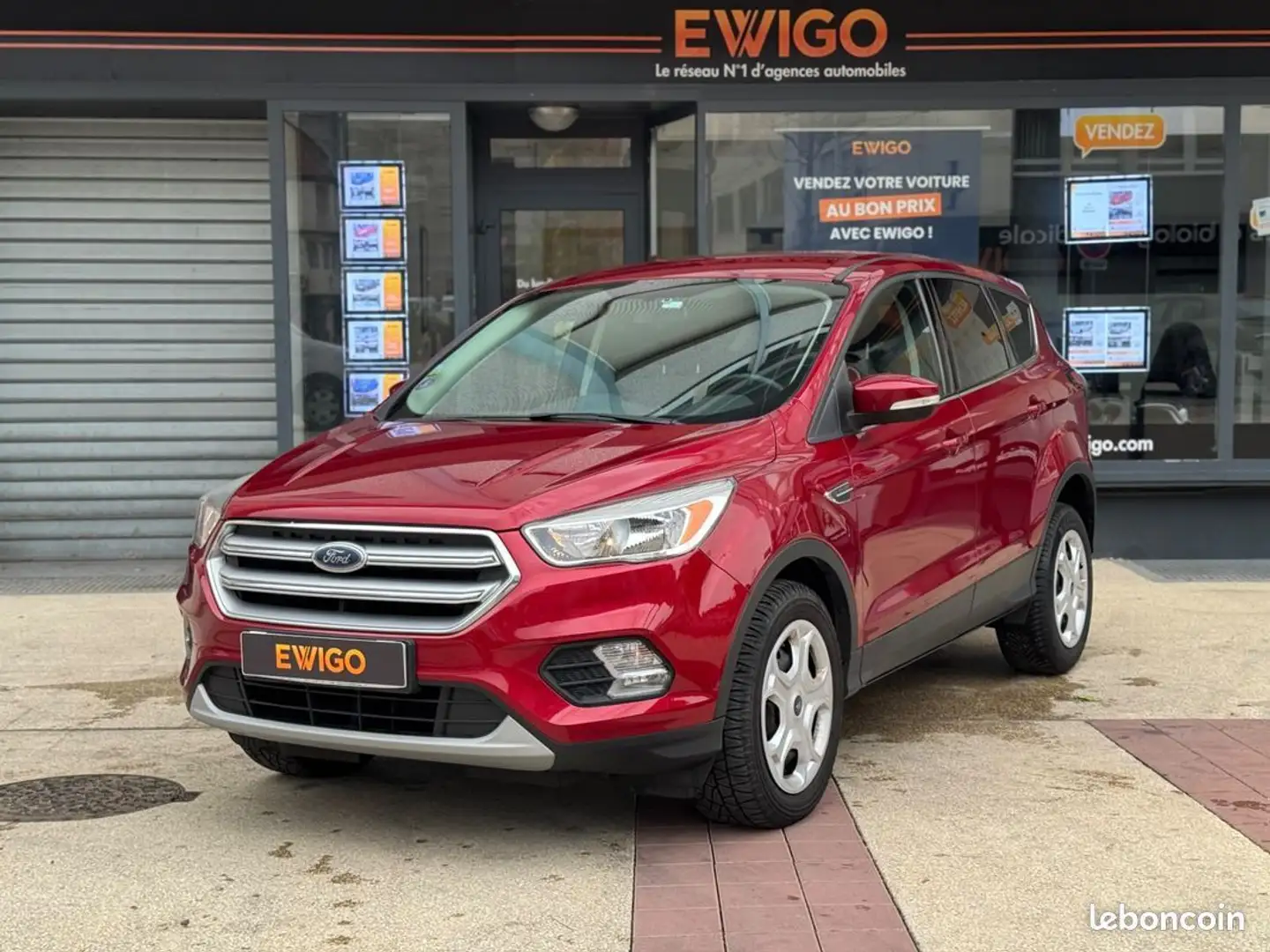 Ford Kuga 1.5 scti 150ch trend 4x2 1er main entretien complet ethanol e85 - Rood - 1