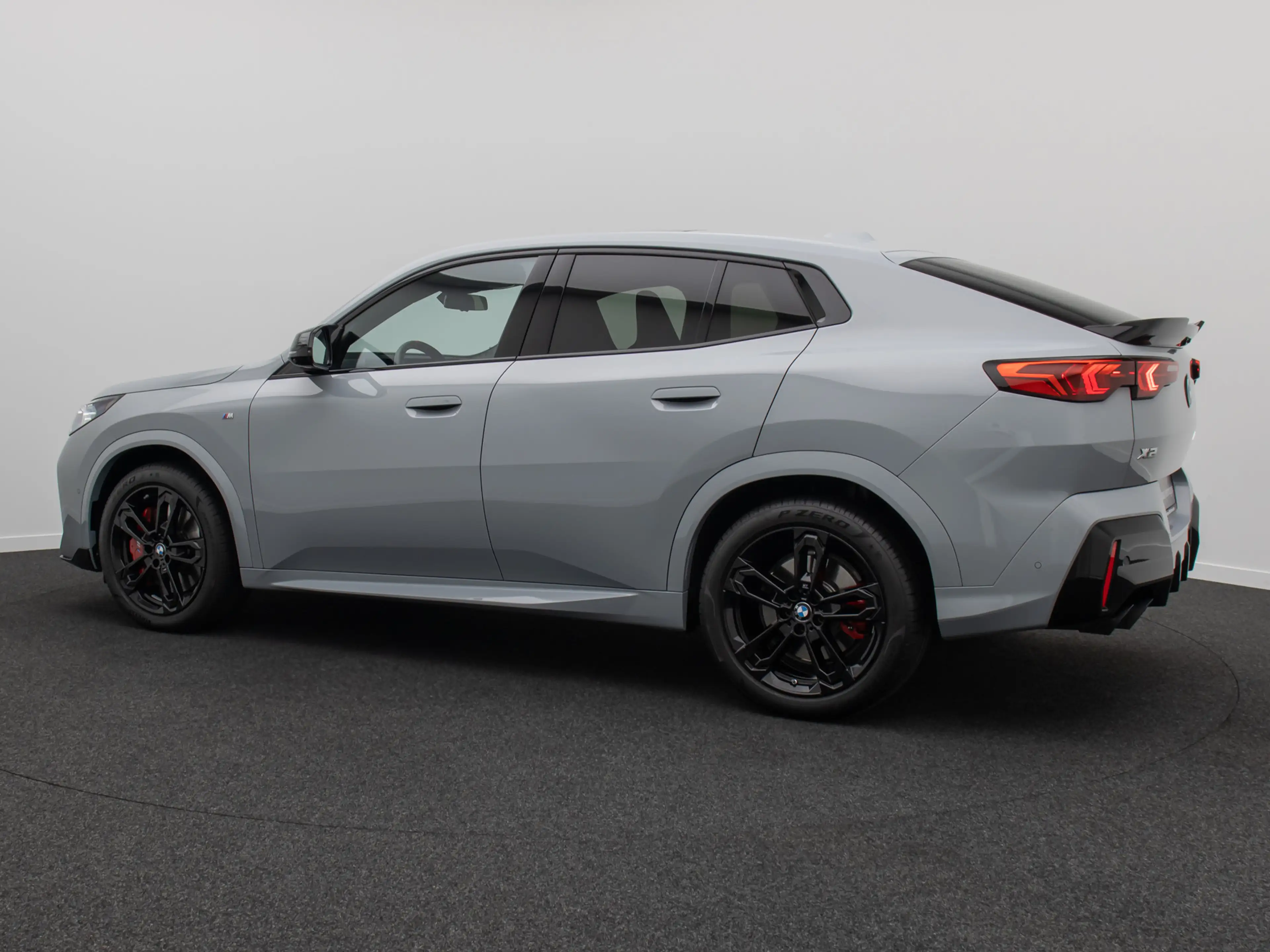 BMW X2 M35i xD HUD 360° H K DAB Panorama 19Zoll Voll — photo 10