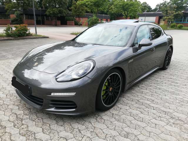 Imagine Porsche Panamera Panamera Hybrid PlugIn PDLS,Voll