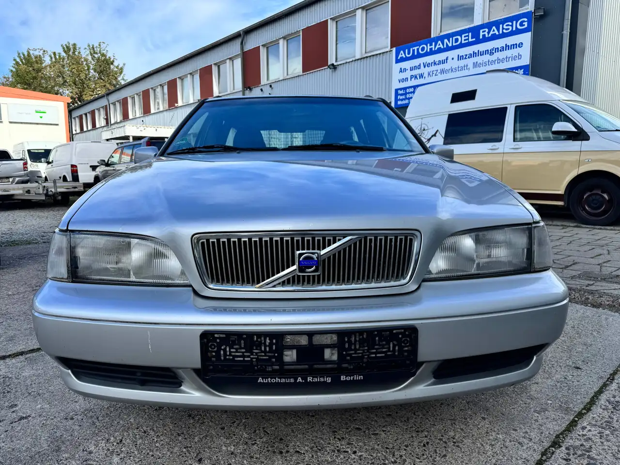 Volvo V70 2.5L TÜV 06/2028, foto 2