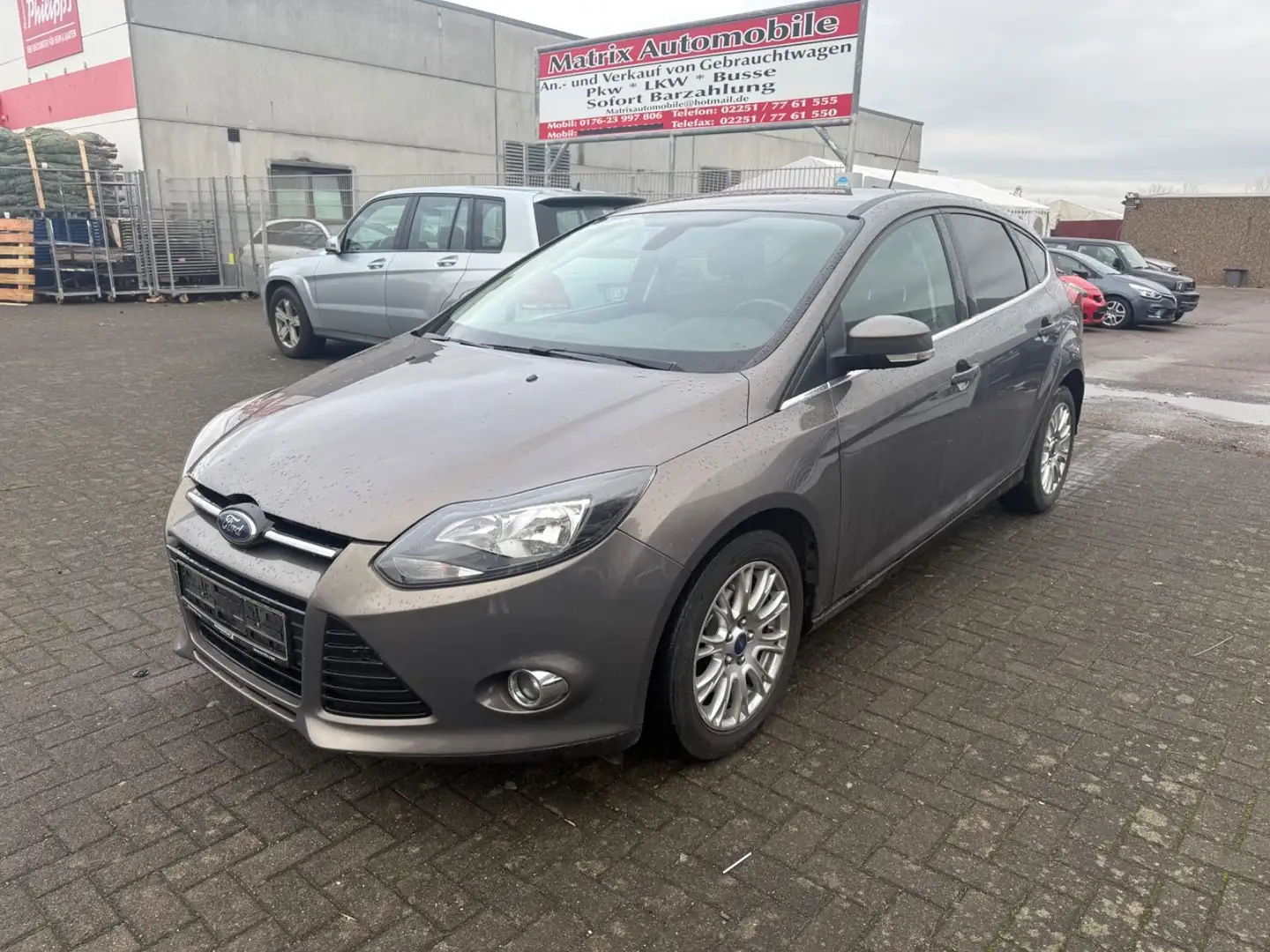Ford Focus 2,0TDCi 103kW DPF Titanium,Klima,Euro5 Schwarz - 1