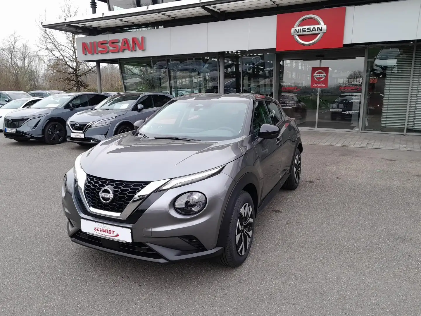 Nissan Juke 1,0 DIG-T Acenta Komfort Grigio - 2