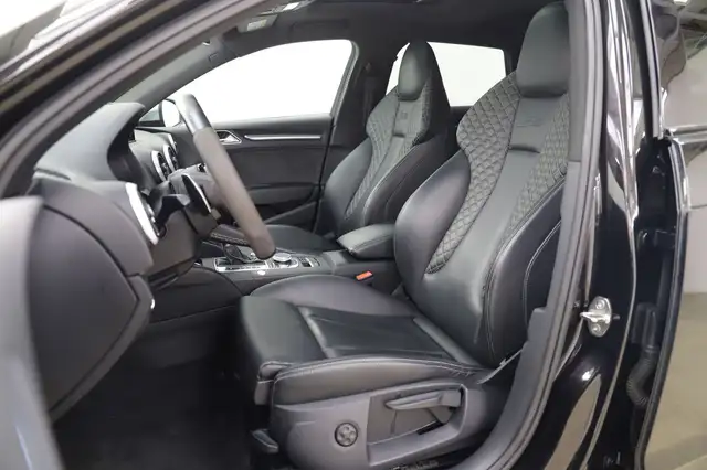 Audi RS3 view 9