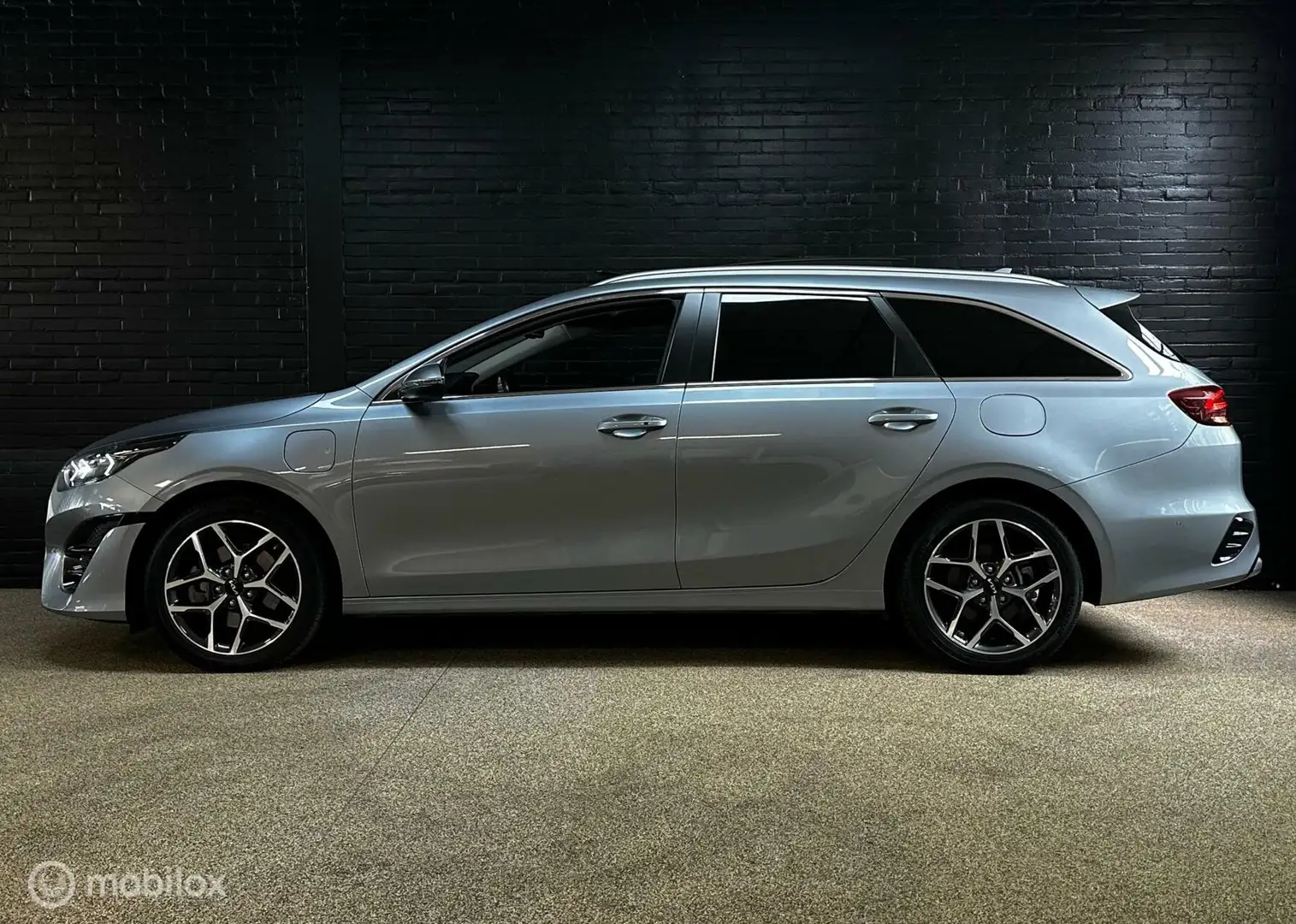 Kia Ceed SW / cee'd SW Sportswagon 1.6 GDI PHEV ExecutiveLine * Pano * Ca Gris - 2