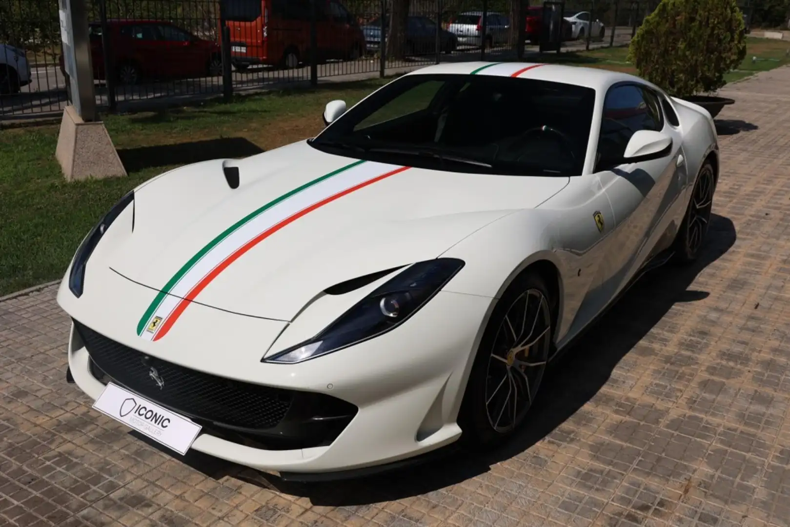 Ferrari 812 Superfast White - 2