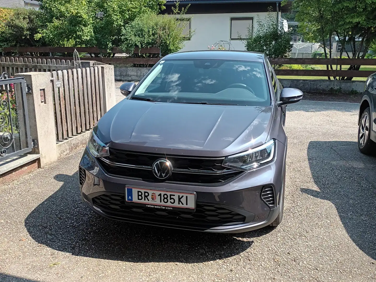Volkswagen Taigo Taigo 1,0 TSI Austria Austria Grau - 1