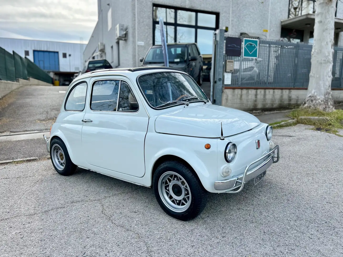 Fiat 500 110 F BERLINA 500 - MOD. L - Blanc - 1