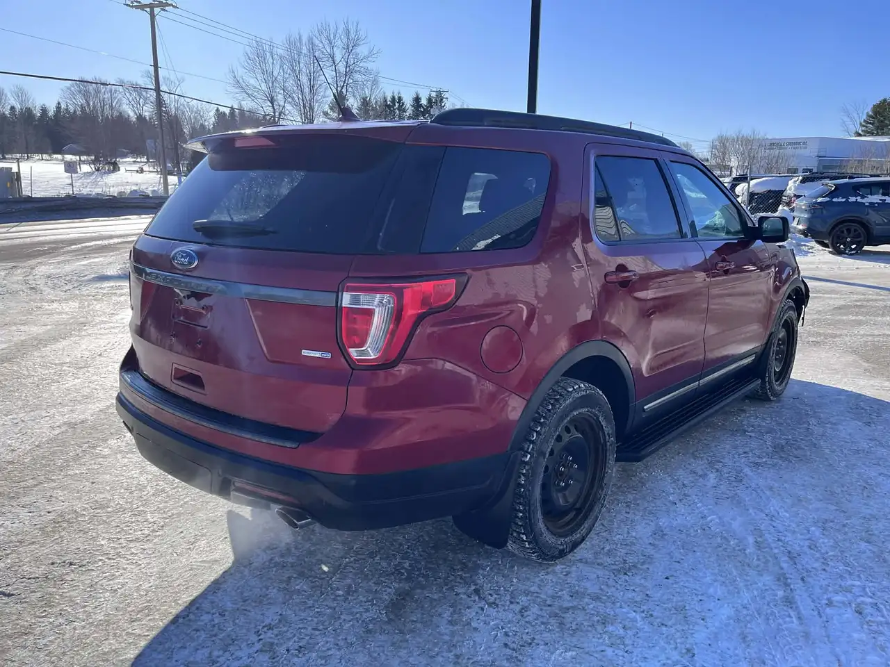 Ford Explorer снимка Ford Explorer