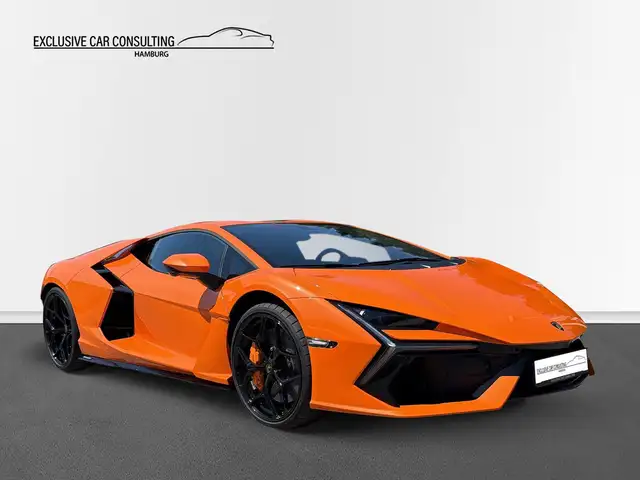 Lamborghini Revuelto