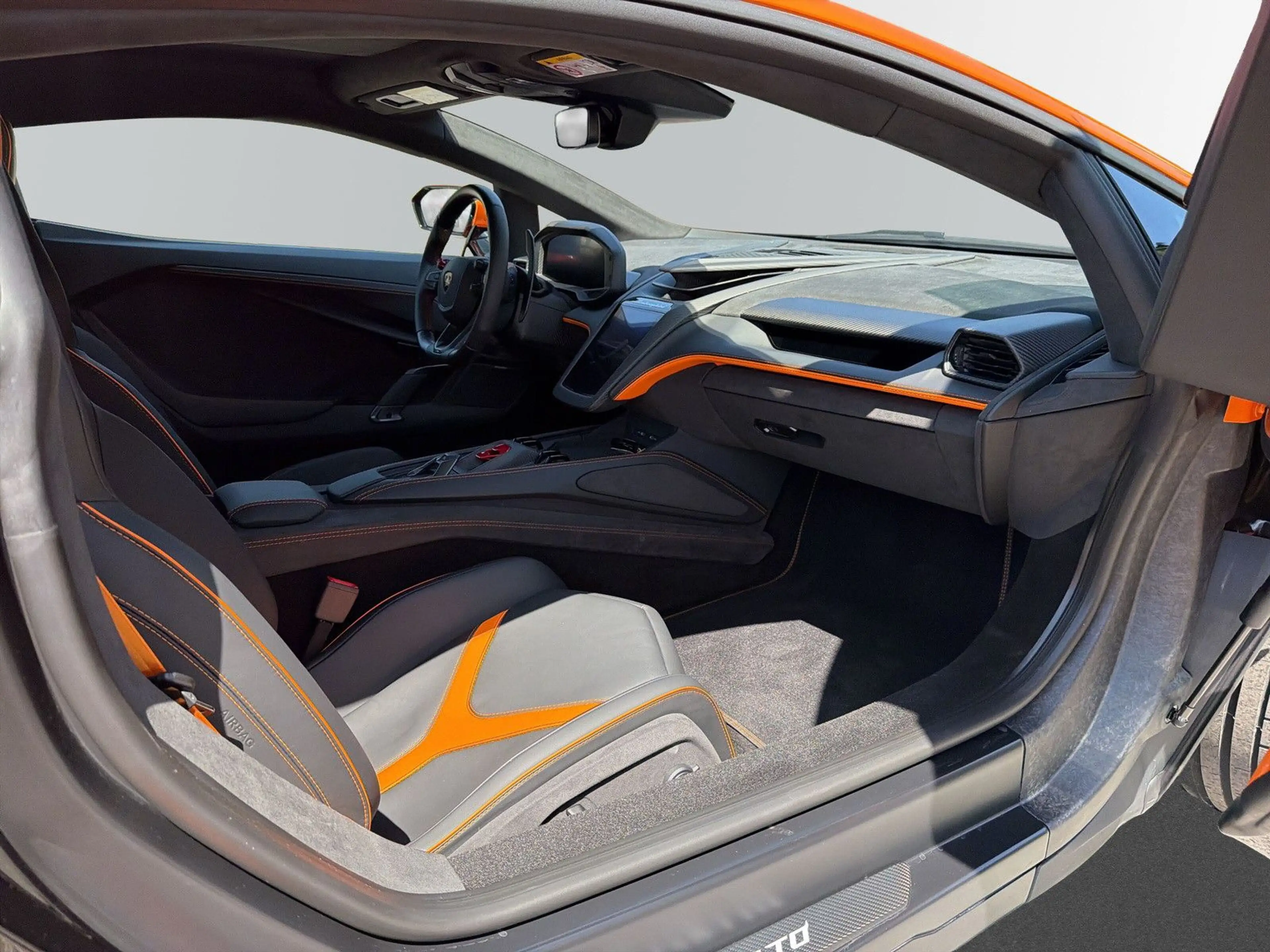 Lamborghini Revuelto *Lift *Arancio Bo *High Gloss Black — photo 9