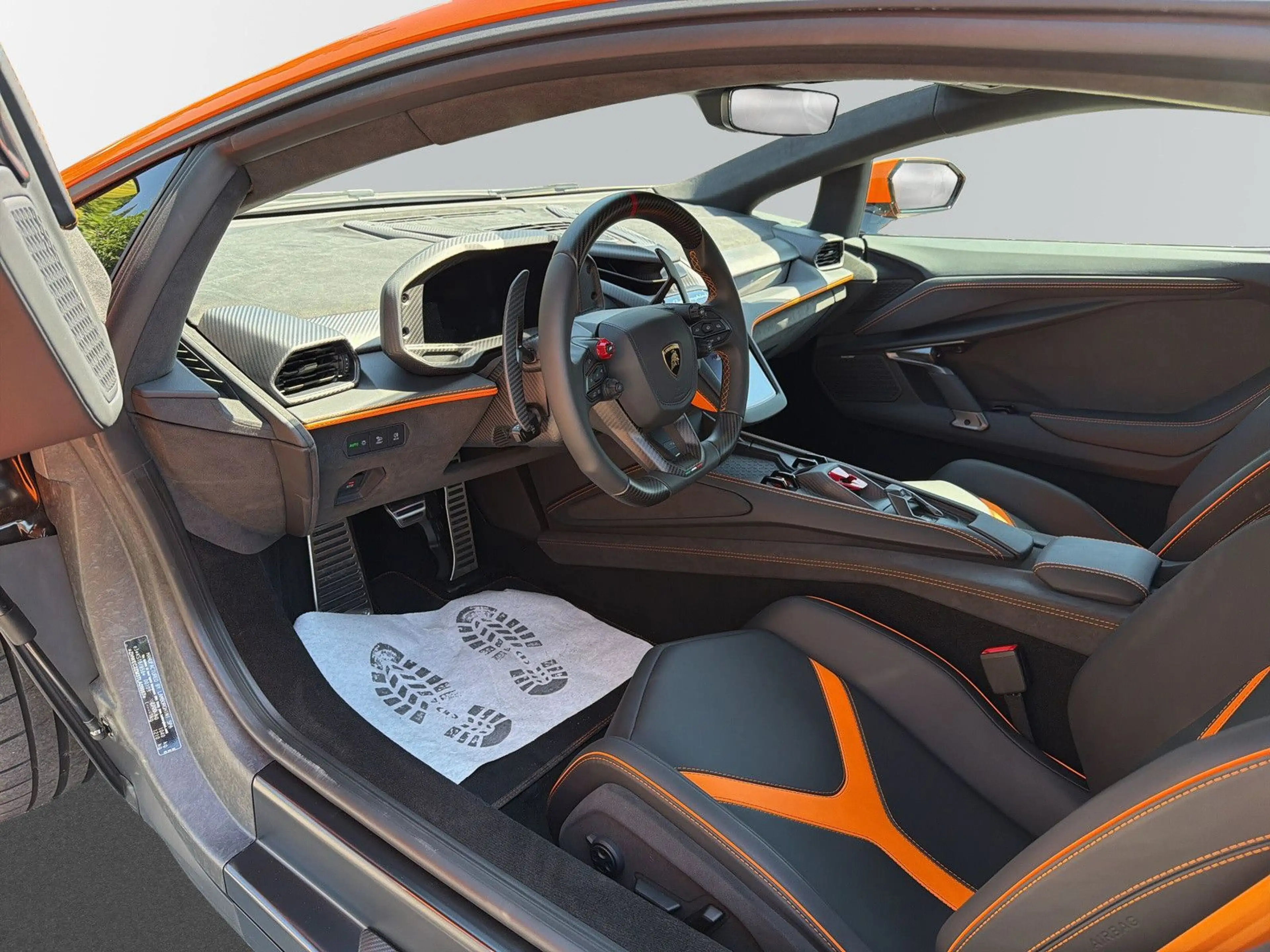 Lamborghini Revuelto *Lift *Arancio Bo *High Gloss Black — photo 8