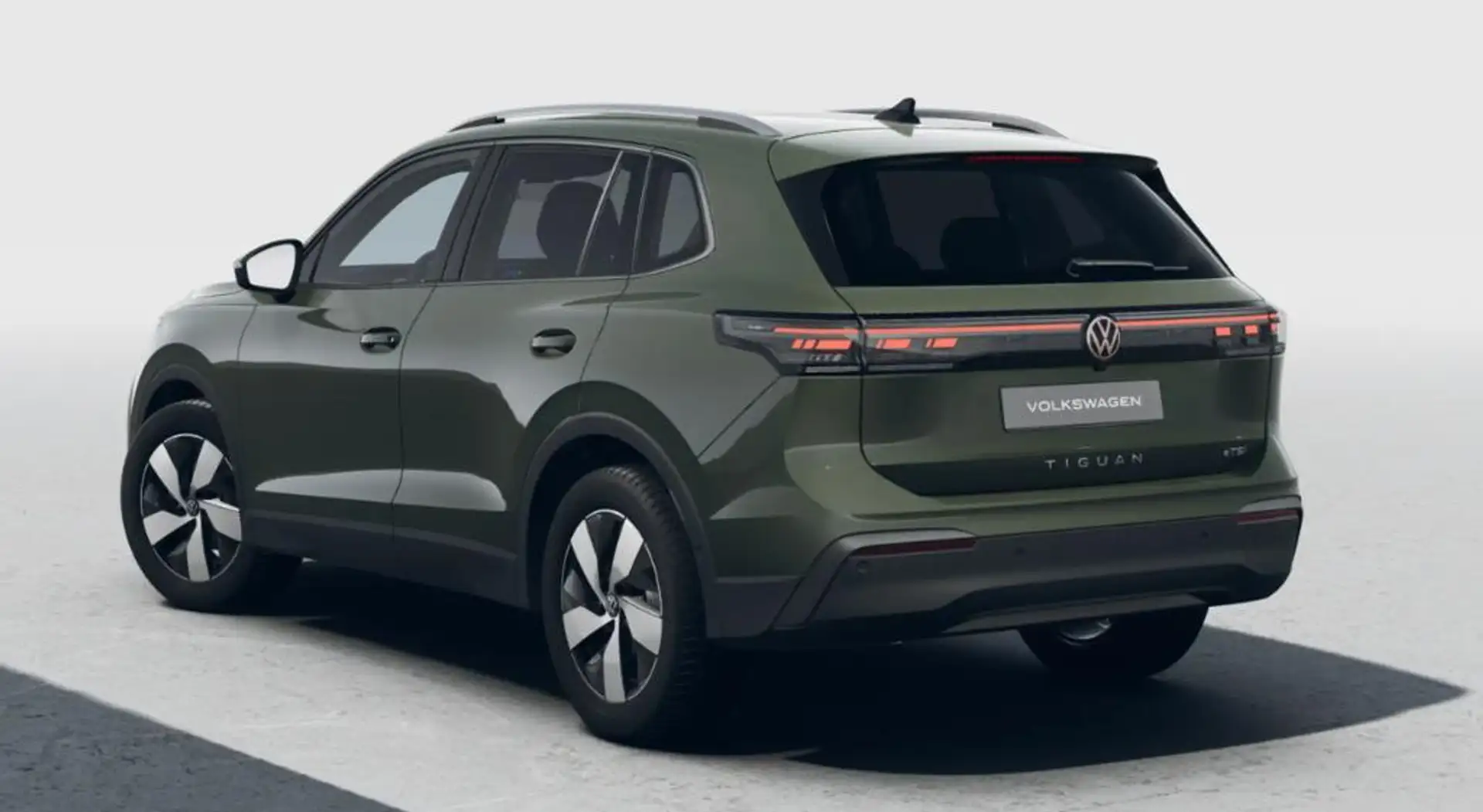 Volkswagen Tiguan Allspace 1.5 etsi Edition Plus 130cv dsg Verde - 2