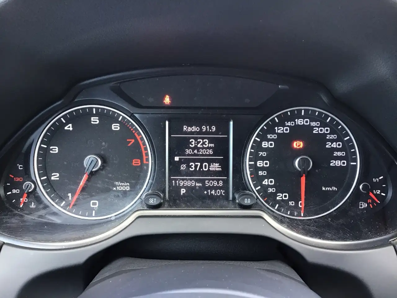 Audi Q5 снимка Audi Q5