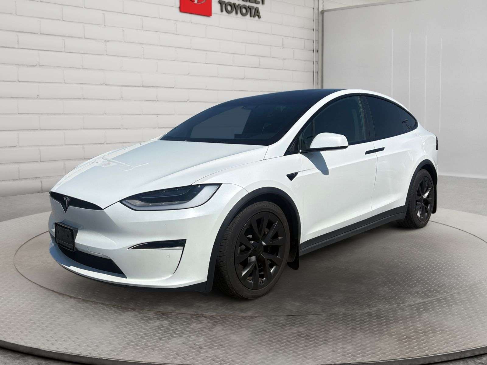 2023 Tesla Model X AWD; AUTOMATIC, AWD, HEATED SEATS/WHEEL, LEATHER,