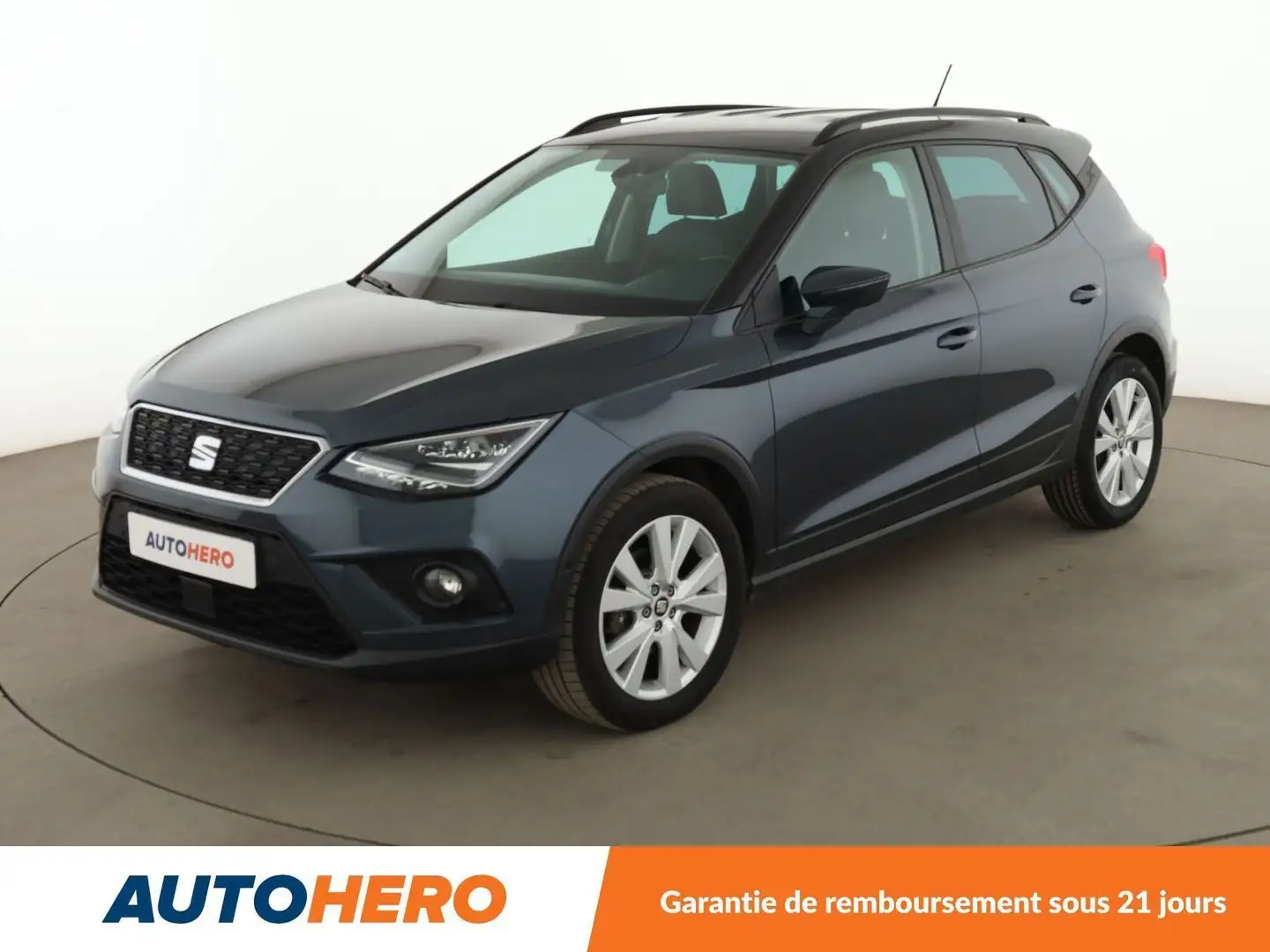 SEAT Arona 1.0 EcoTSI Urban Gris - 1