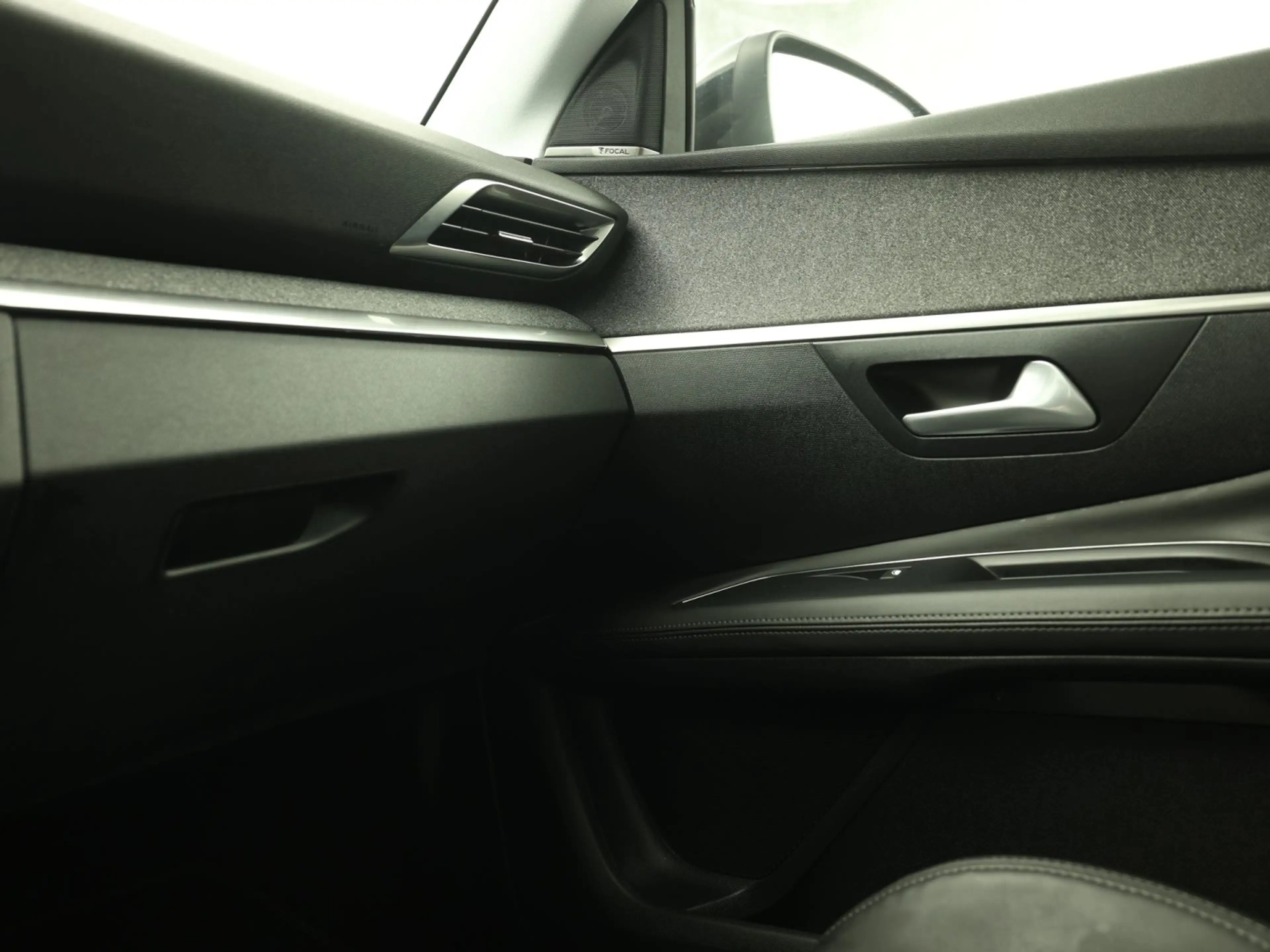 Peugeot 3008 1.2 PureTech Allure Automaat (APPLE CARPLAY, GROOT — photo 29