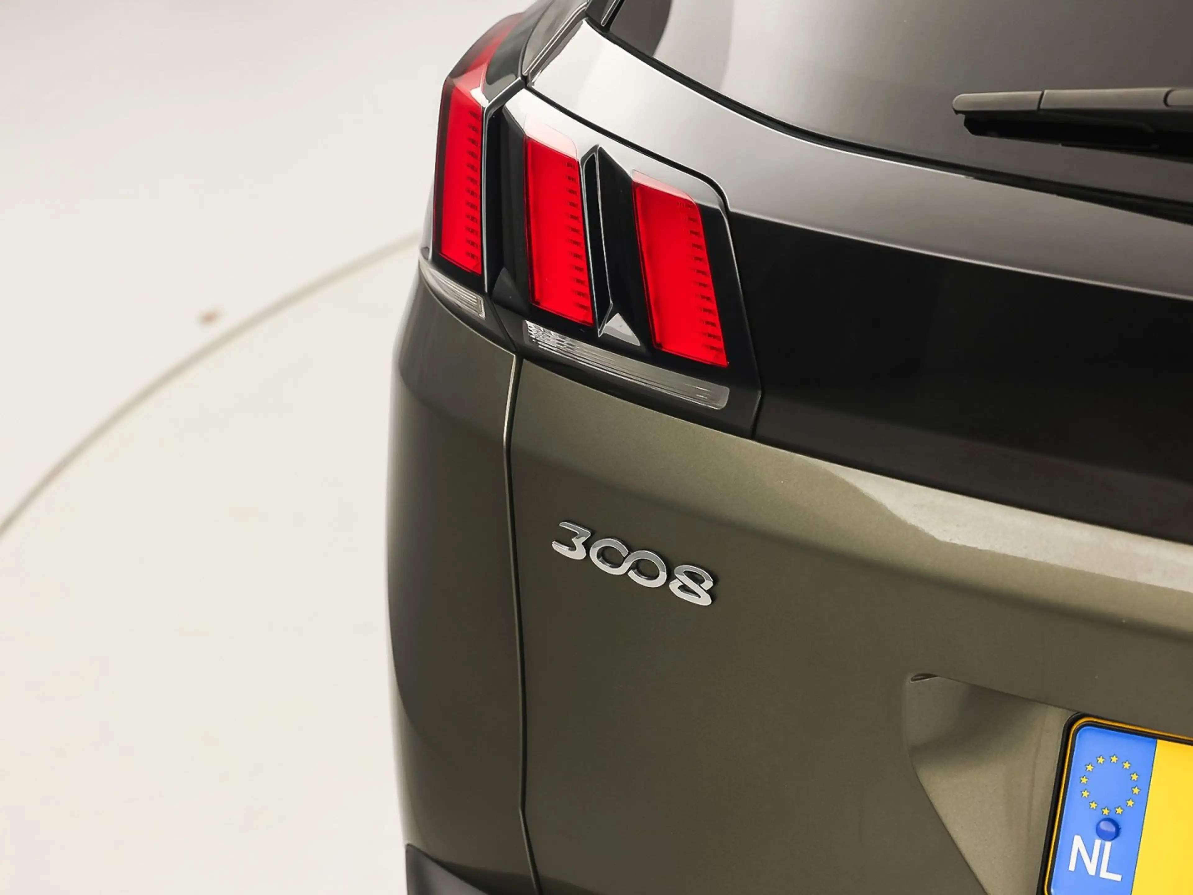 Peugeot 3008 1.2 PureTech Allure Automaat (APPLE CARPLAY, GROOT — photo 37