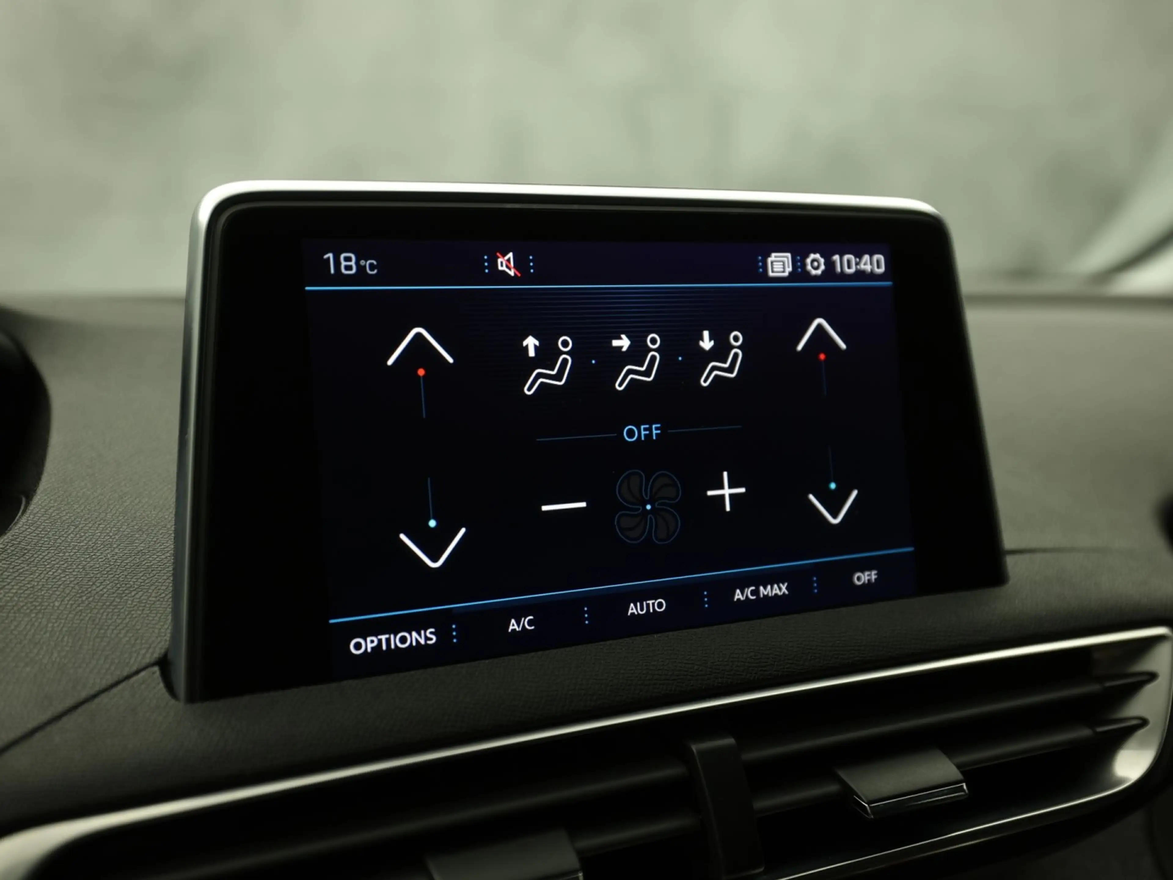 Peugeot 3008 1.2 PureTech Allure Automaat (APPLE CARPLAY, GROOT — photo 27