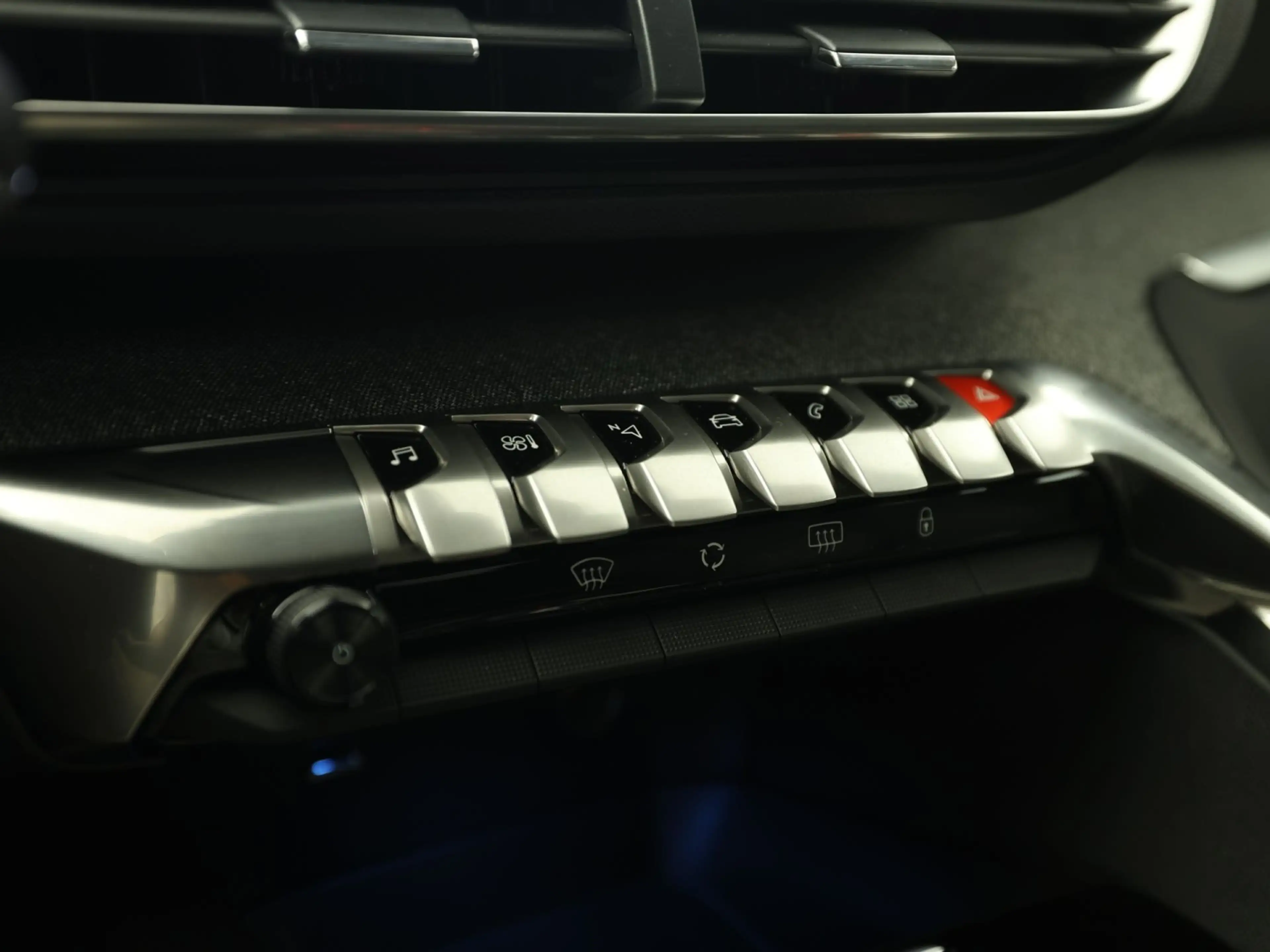Peugeot 3008 1.2 PureTech Allure Automaat (APPLE CARPLAY, GROOT — photo 9