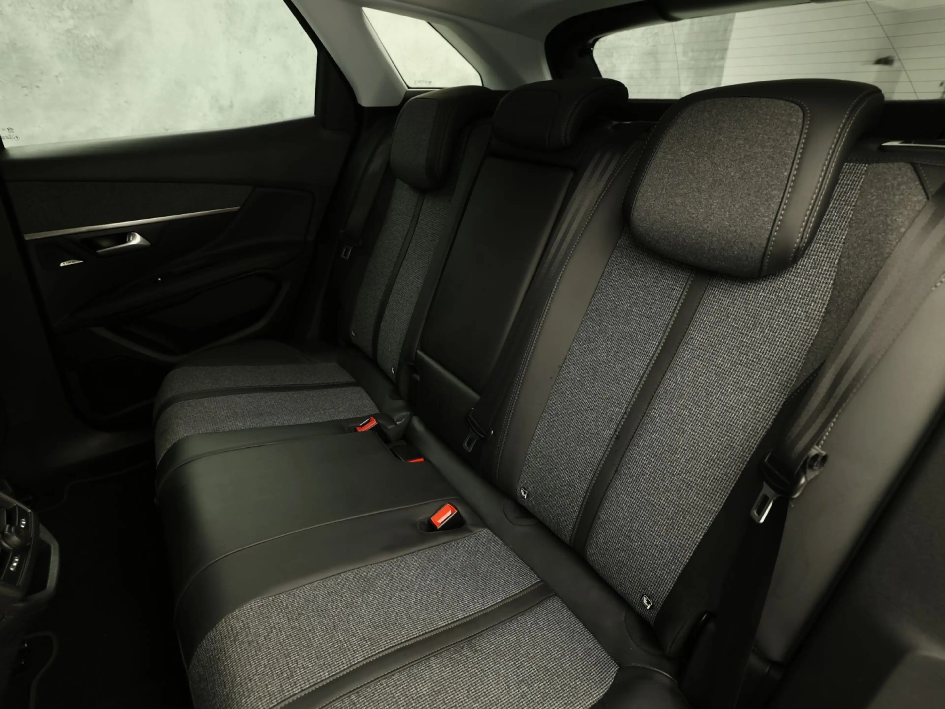 Peugeot 3008 1.2 PureTech Allure Automaat (APPLE CARPLAY, GROOT — photo 15