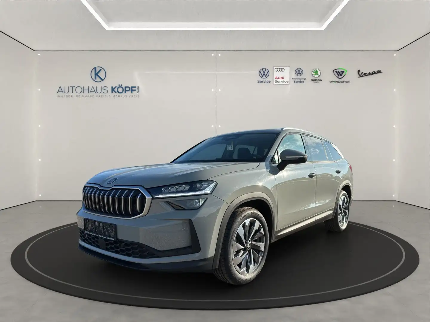Skoda Kodiaq 2.0 TDI 193PS 4x4 Selection 7 Sitzer_ Grau - 1