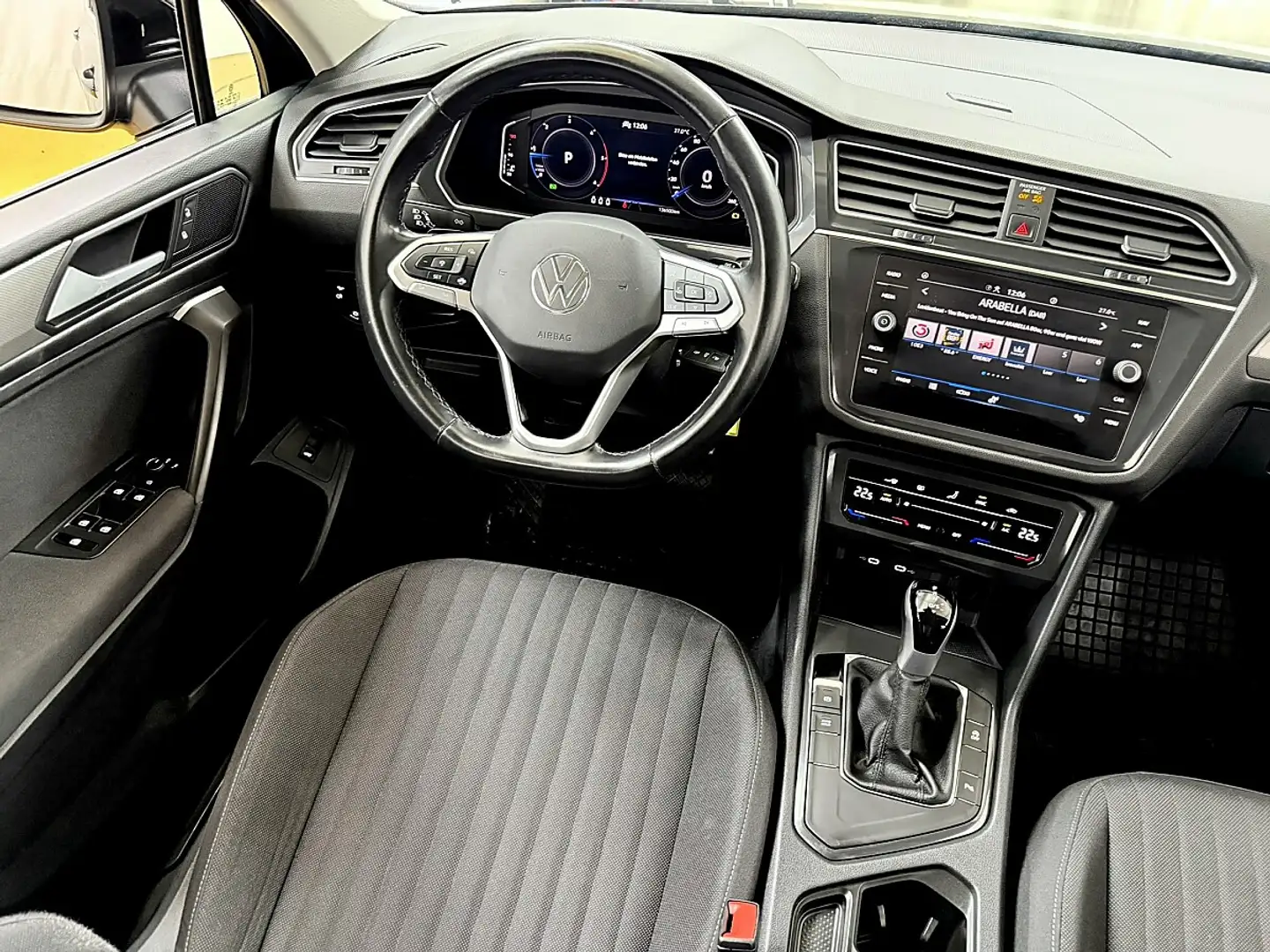 Volkswagen Tiguan Allspace Tiguan 2,0 TDI SCR DSG Allspace Life Schwarz - 2